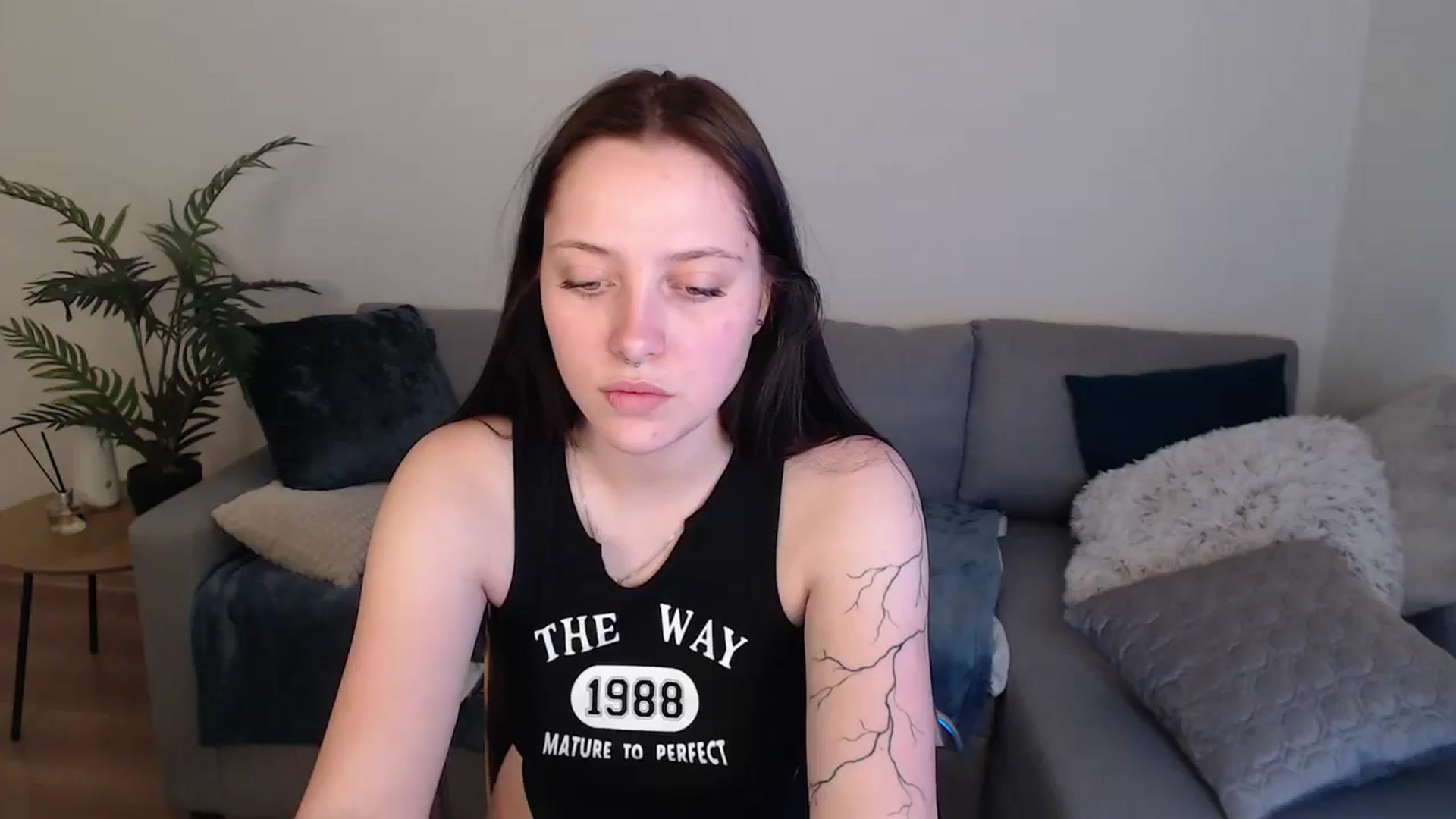 Gallery image thumbnail from SerenaSantos's myfreecams stream on, 05/13/2024, 10:27 image 2 of 20