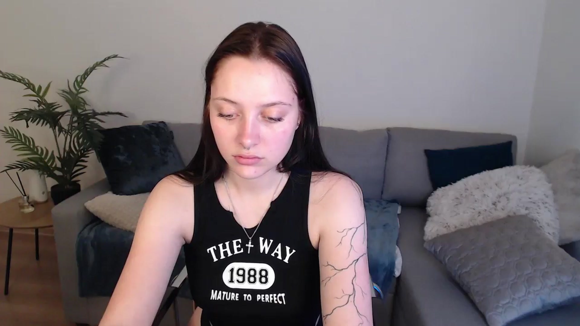 Gallery image thumbnail from SerenaSantos's myfreecams stream on, 05/13/2024, 10:27 image 10 of 20