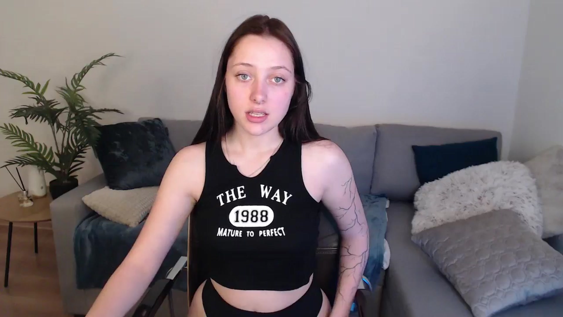 Gallery image thumbnail from SerenaSantos's myfreecams stream on, 05/13/2024, 10:27 image 5 of 20