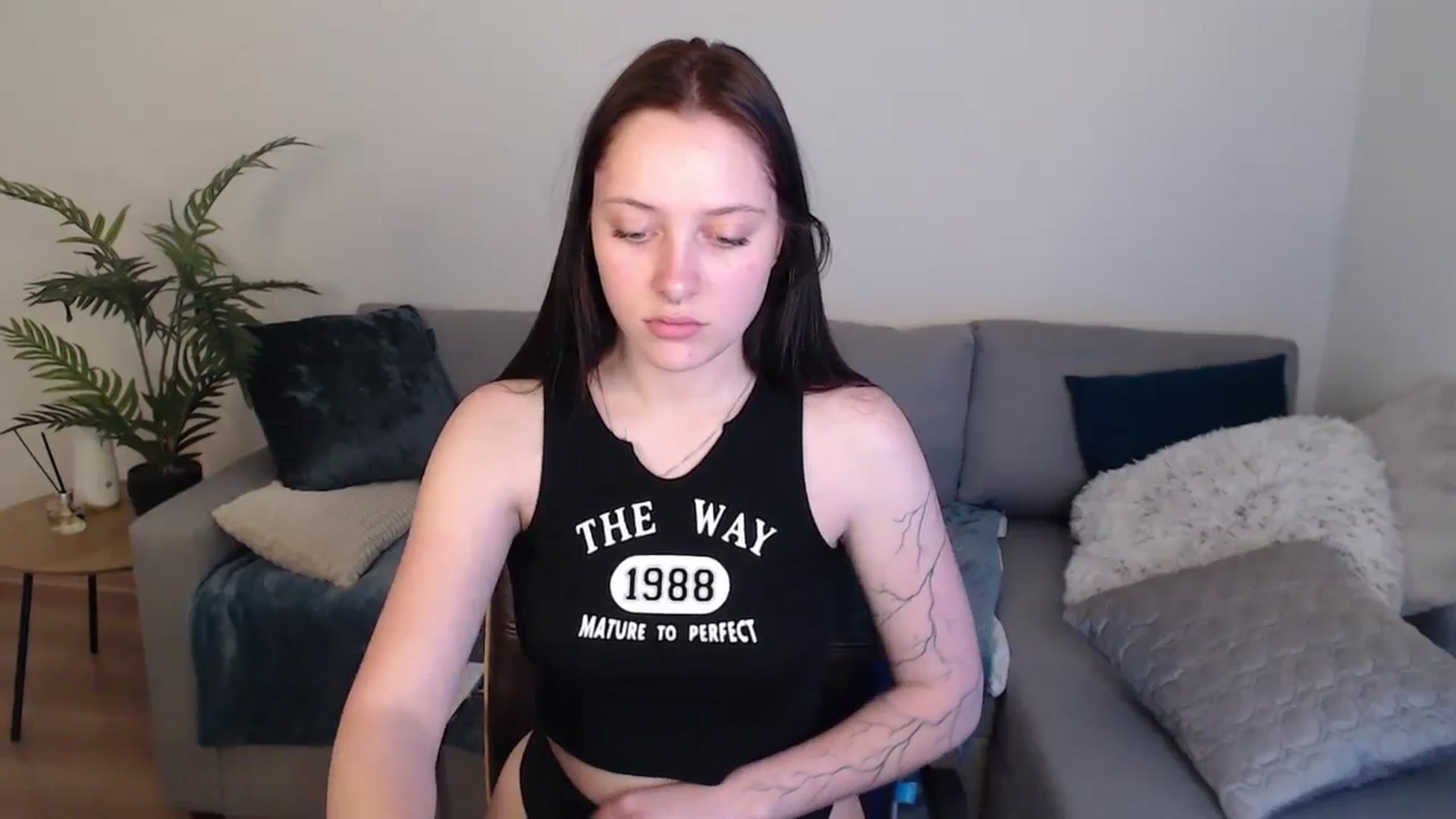 Gallery image thumbnail from SerenaSantos's myfreecams stream on, 05/13/2024, 10:27 image 6 of 20
