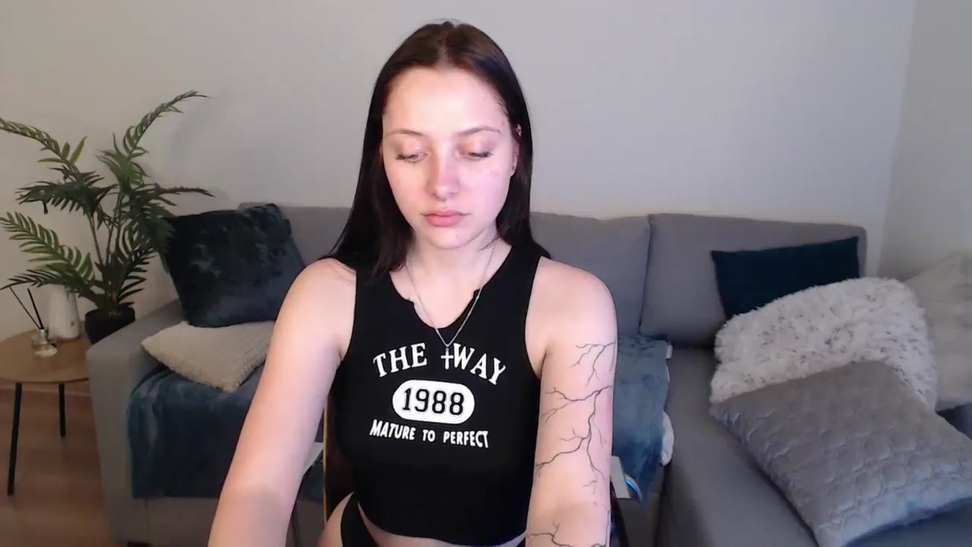 Gallery image thumbnail from SerenaSantos's myfreecams stream on, 05/13/2024, 10:27 image 18 of 20