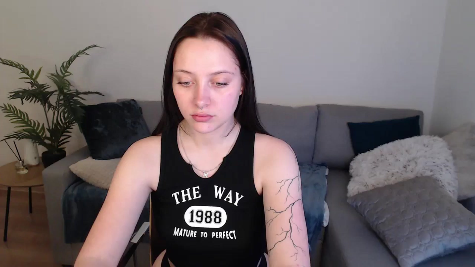 Gallery image thumbnail from SerenaSantos's myfreecams stream on, 05/13/2024, 11:32 image 10 of 20