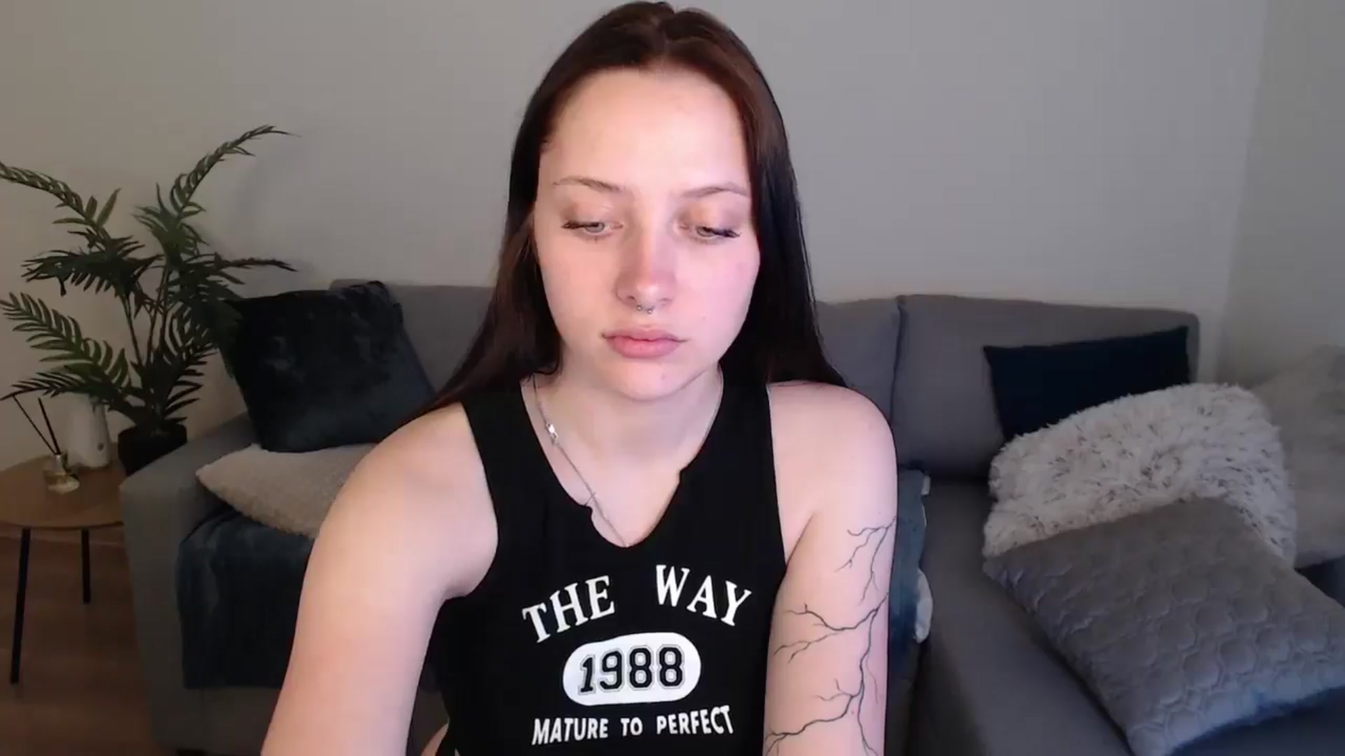 Gallery image thumbnail from SerenaSantos's myfreecams stream on, 05/13/2024, 11:32 image 2 of 20