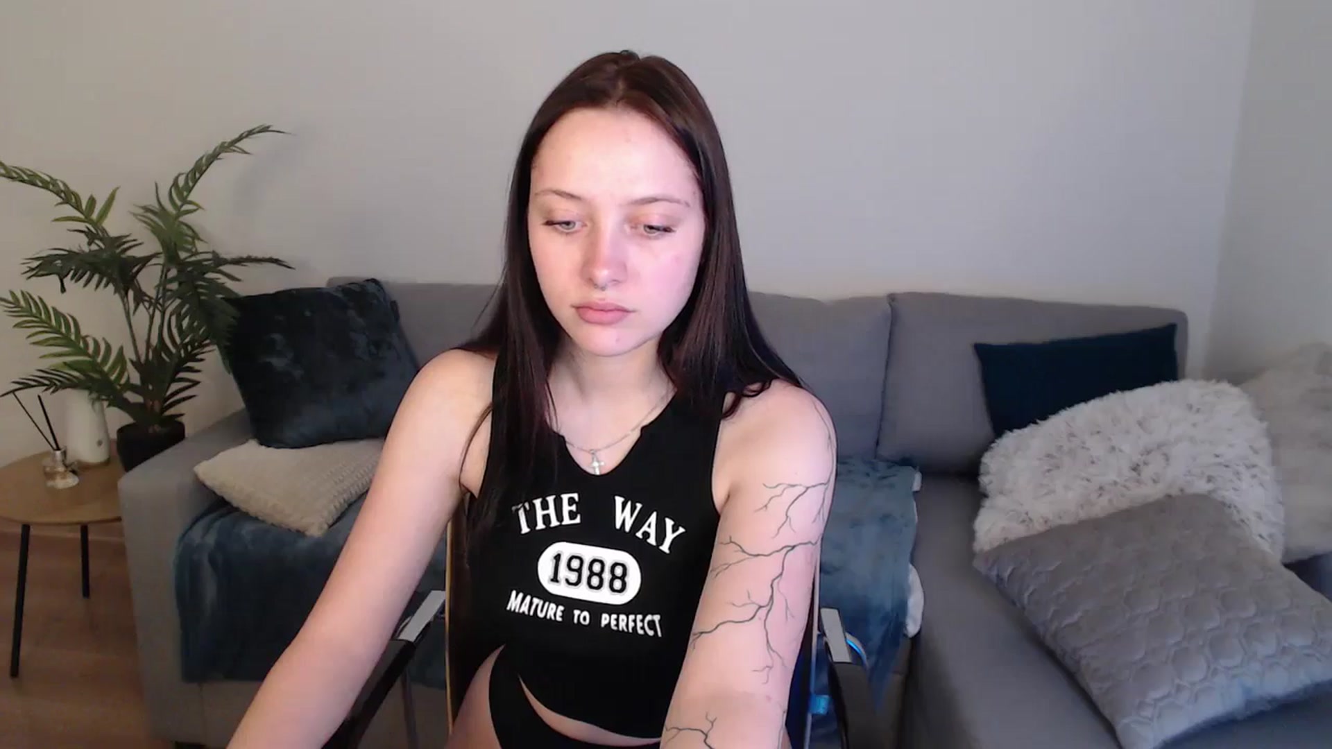 Gallery image thumbnail from SerenaSantos's myfreecams stream on, 05/13/2024, 11:32 image 6 of 20