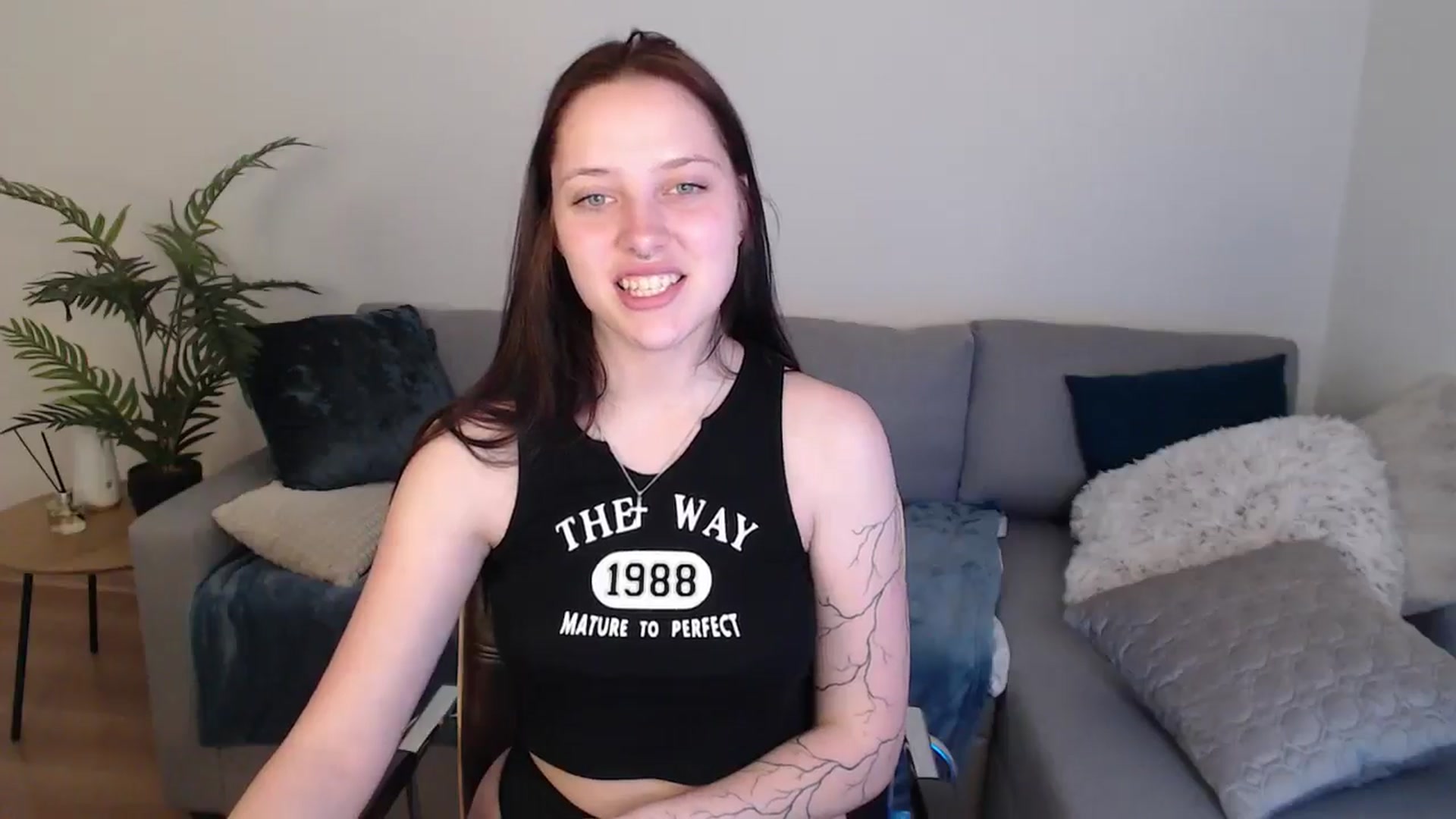 Gallery image thumbnail from SerenaSantos's myfreecams stream on, 05/13/2024, 11:32 image 14 of 20