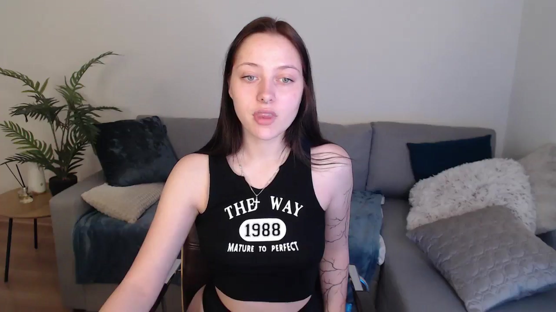 Gallery image thumbnail from SerenaSantos's myfreecams stream on, 05/15/2024, 09:12 image 3 of 20