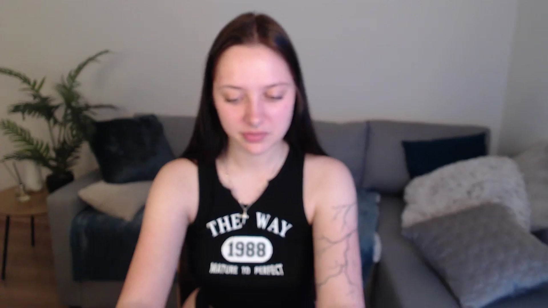 Gallery image thumbnail from SerenaSantos's myfreecams stream on, 05/15/2024, 09:12 image 6 of 20