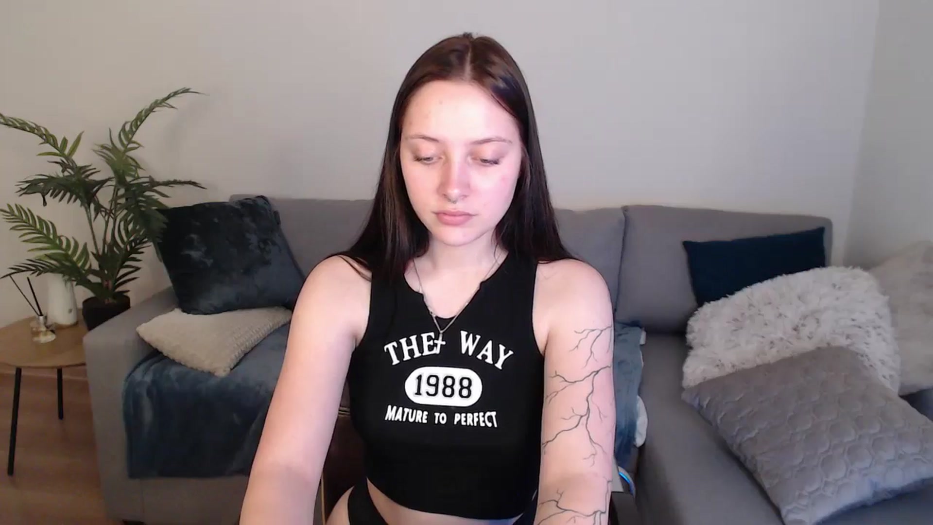 Gallery image thumbnail from SerenaSantos's myfreecams stream on, 05/15/2024, 10:54 image 8 of 20