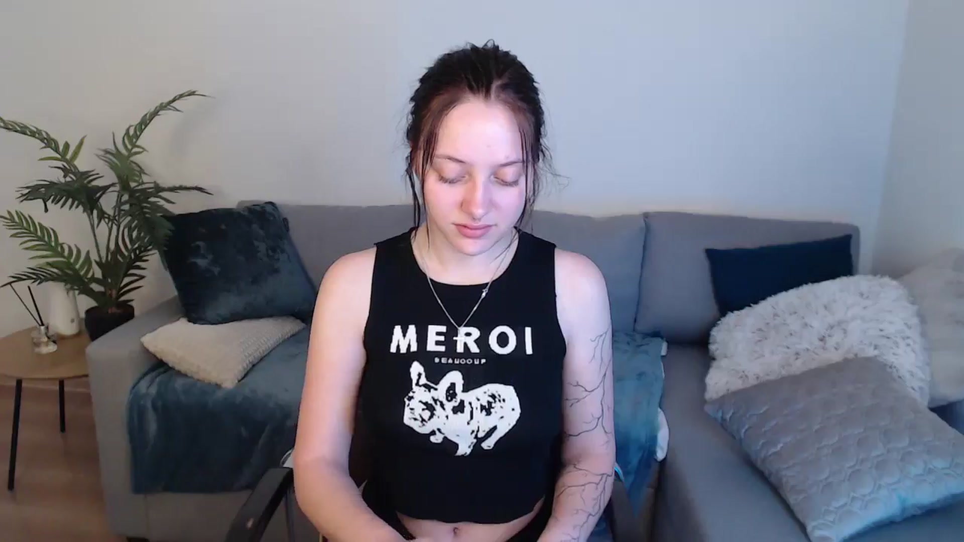 Gallery image thumbnail from SerenaSantos's myfreecams stream on, 05/17/2024, 08:41 image 13 of 20