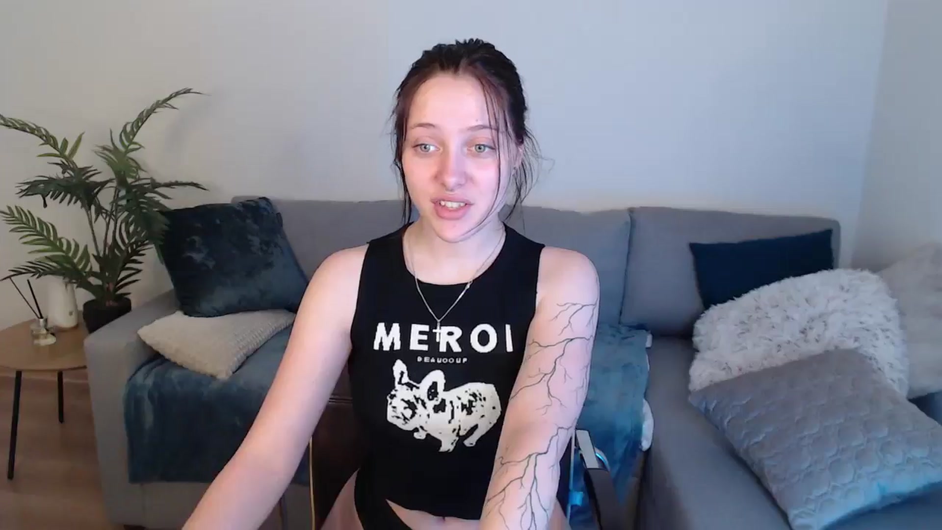 Gallery image thumbnail from SerenaSantos's myfreecams stream on, 05/17/2024, 08:41 image 12 of 20