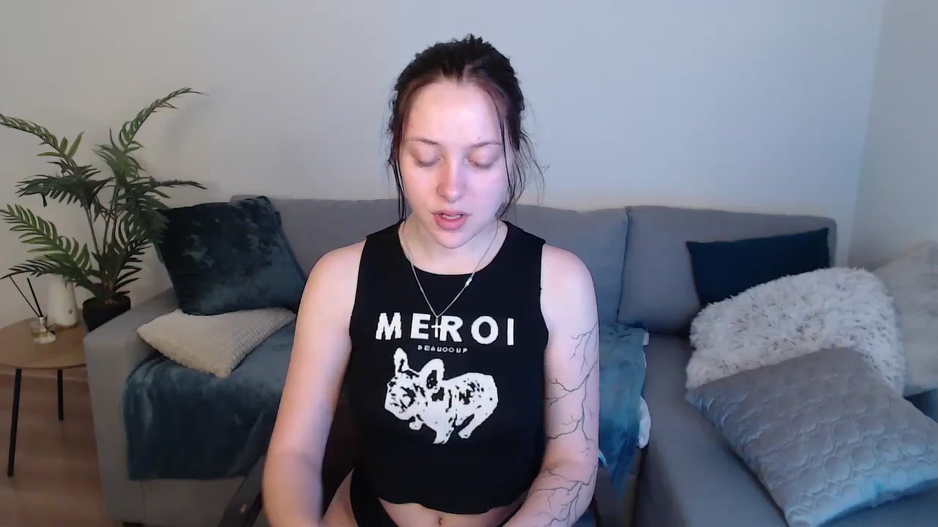 Gallery image thumbnail from SerenaSantos's myfreecams stream on, 05/17/2024, 08:41 image 7 of 20