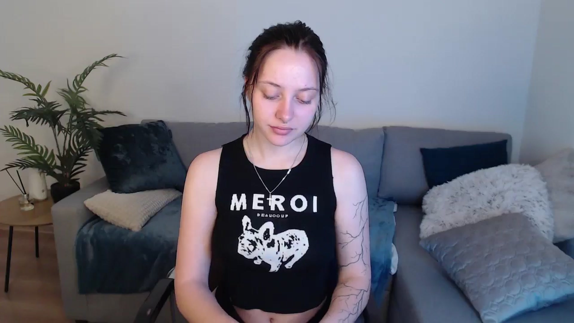 Gallery image thumbnail from SerenaSantos's myfreecams stream on, 05/17/2024, 08:41 image 8 of 20