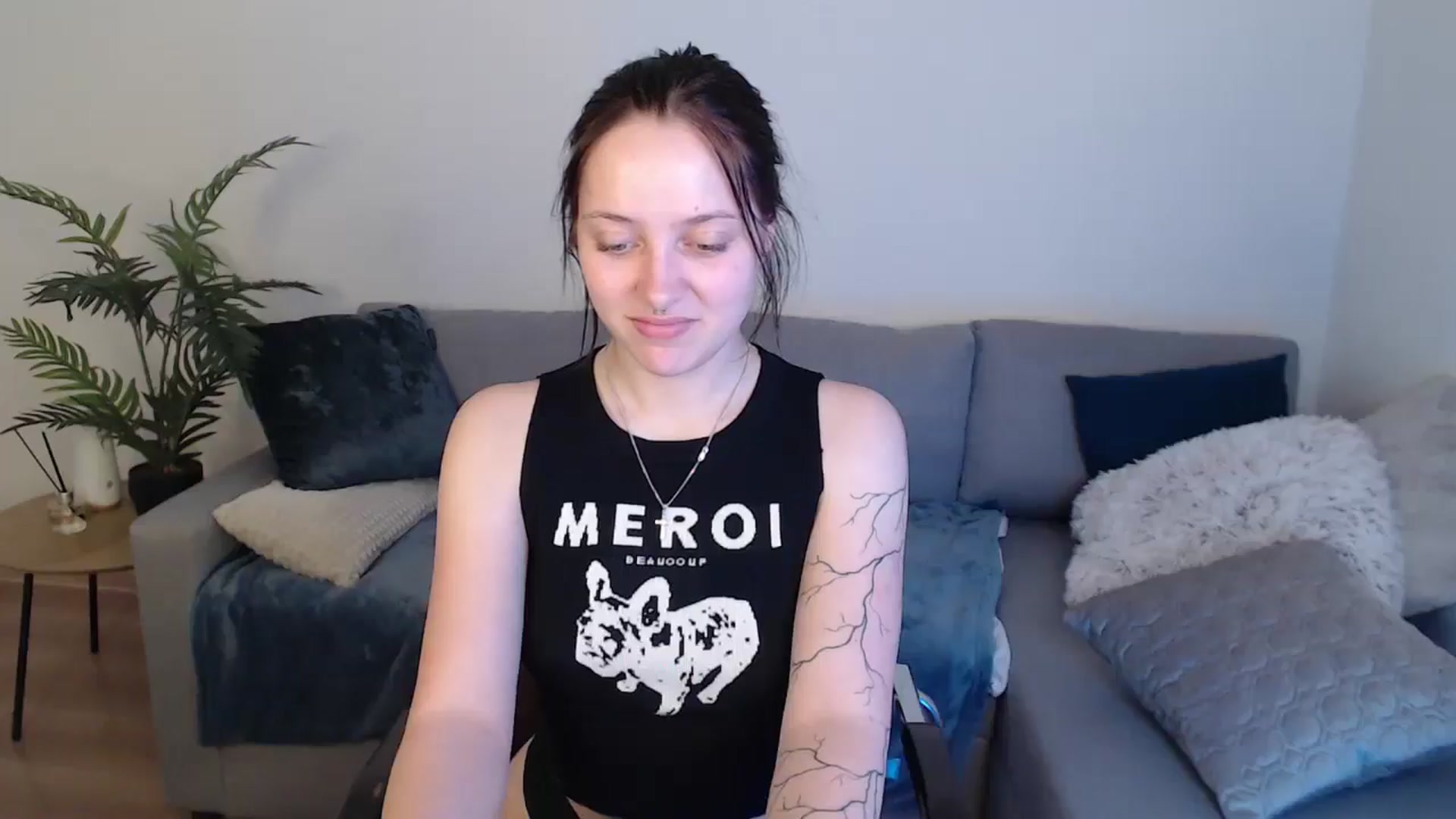 Gallery image thumbnail from SerenaSantos's myfreecams stream on, 05/17/2024, 08:41 image 18 of 20