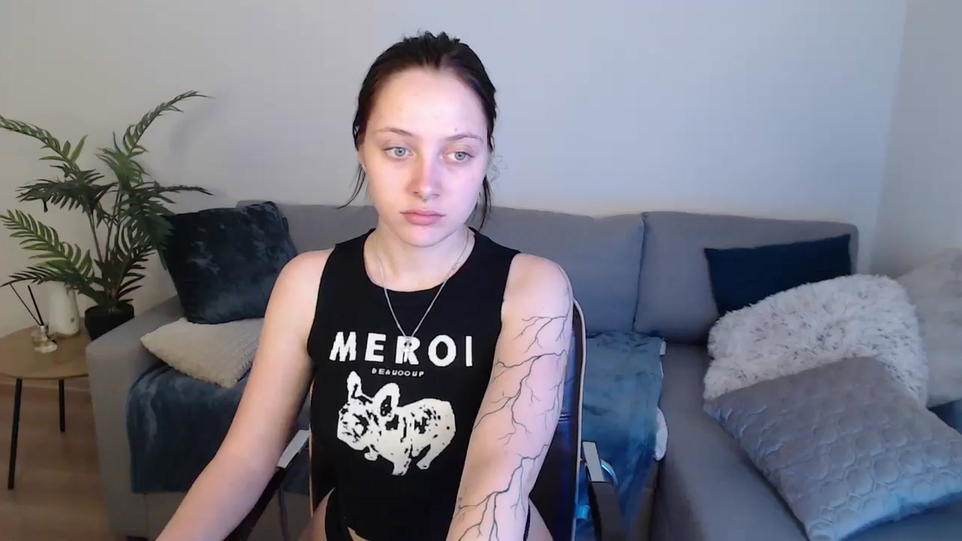 Gallery image thumbnail from SerenaSantos's myfreecams stream on, 05/17/2024, 13:11 image 11 of 20