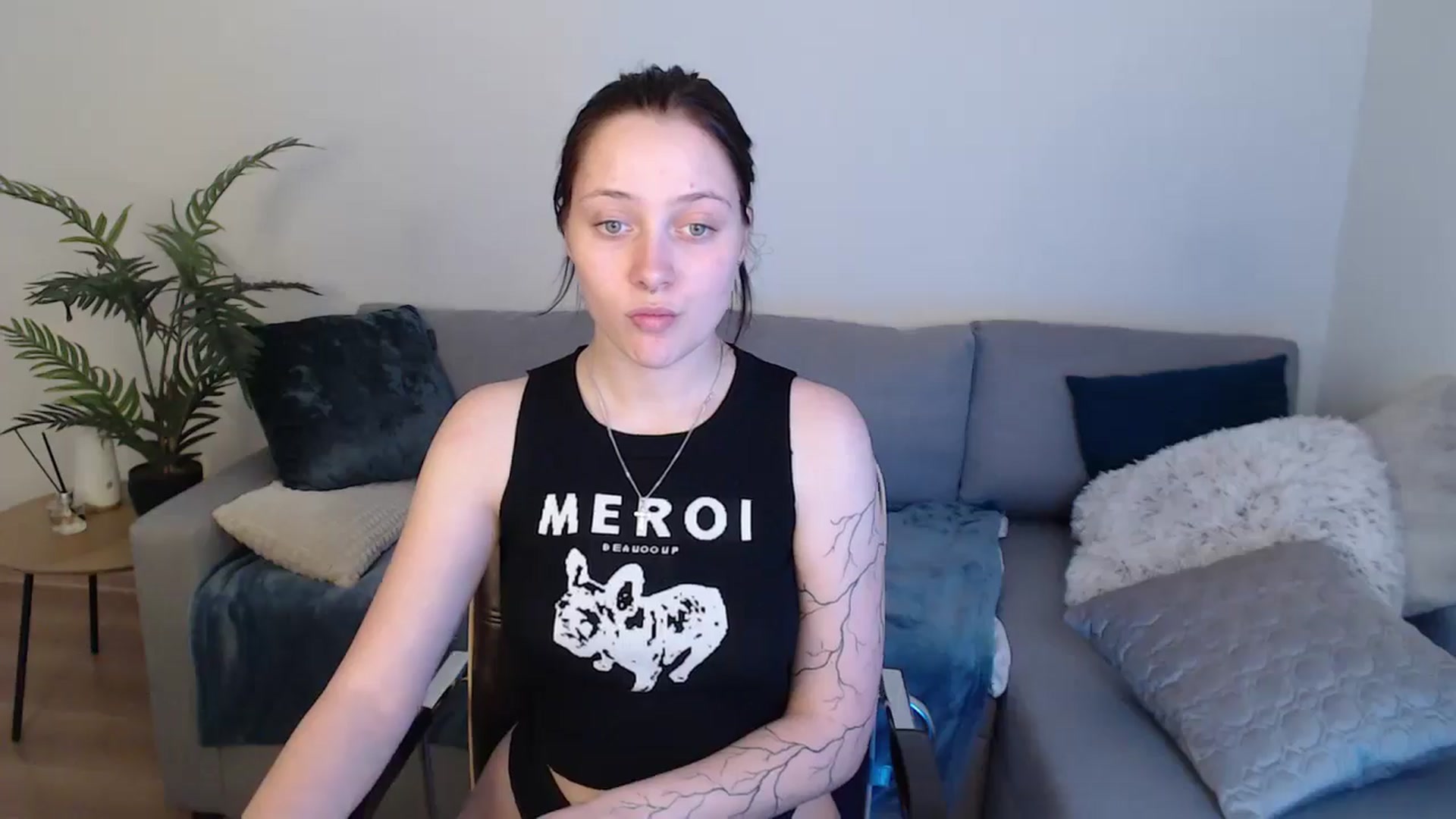 Gallery image thumbnail from SerenaSantos's myfreecams stream on, 05/17/2024, 13:11 image 12 of 20