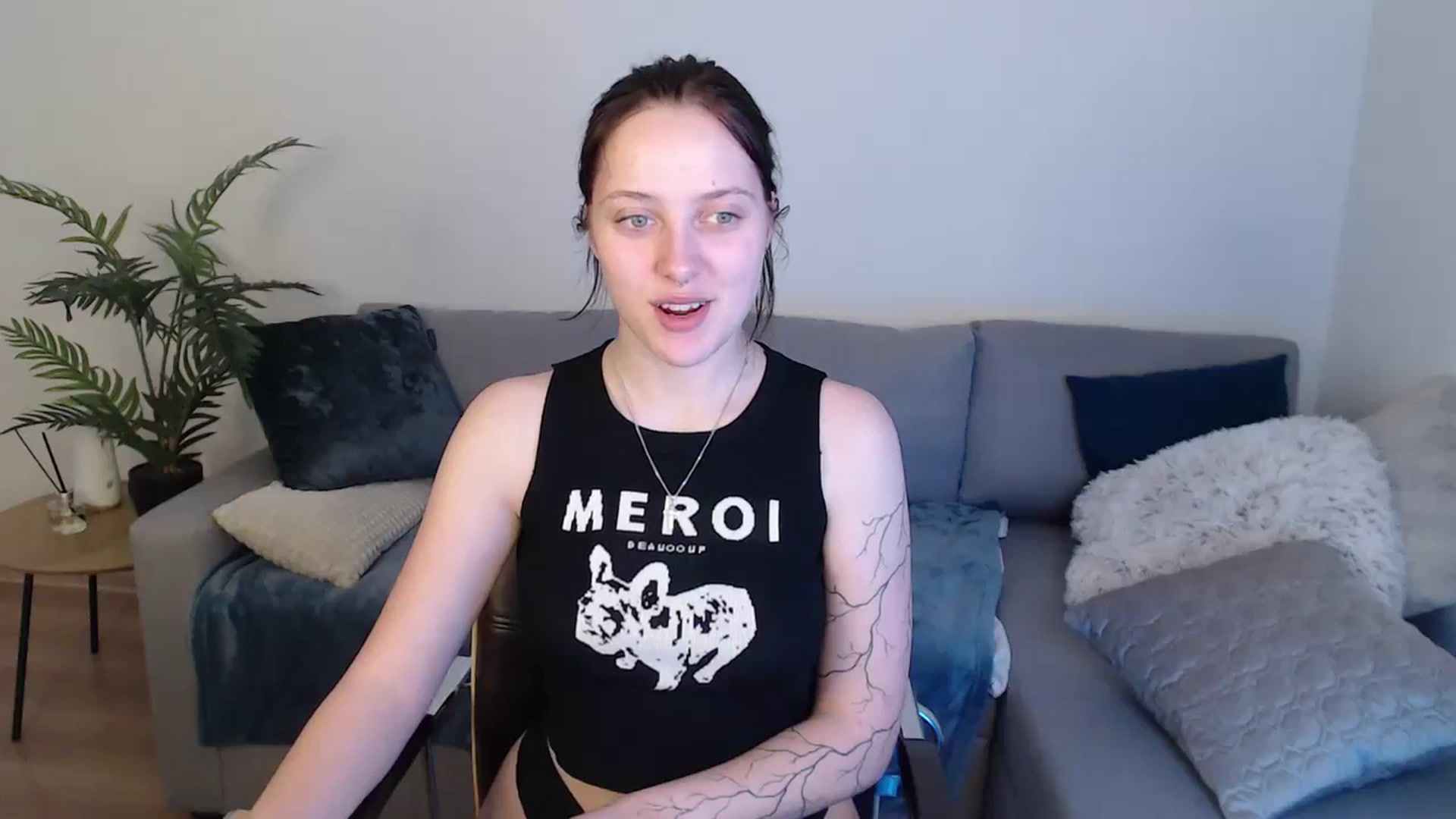 Gallery image thumbnail from SerenaSantos's myfreecams stream on, 05/17/2024, 13:32 image 13 of 20