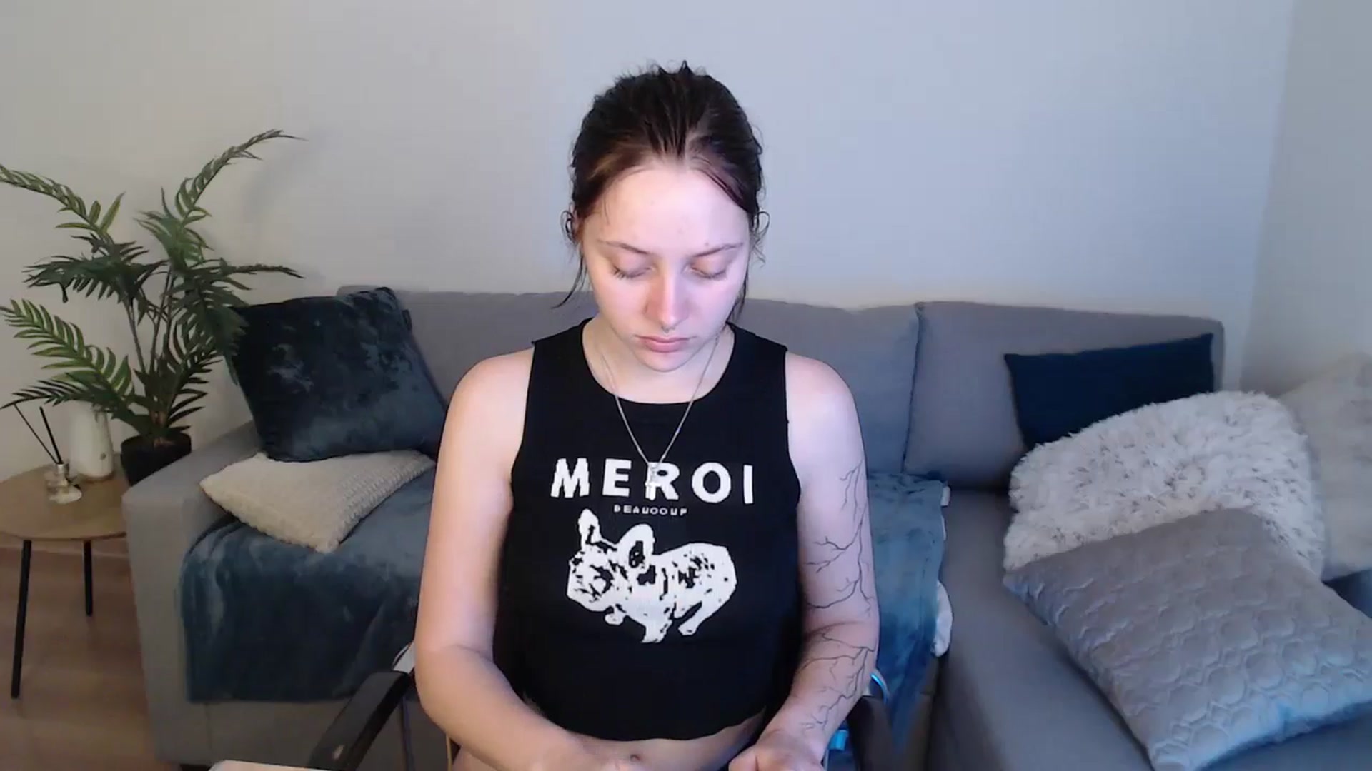 Gallery image thumbnail from SerenaSantos's myfreecams stream on, 05/17/2024, 13:32 image 14 of 20