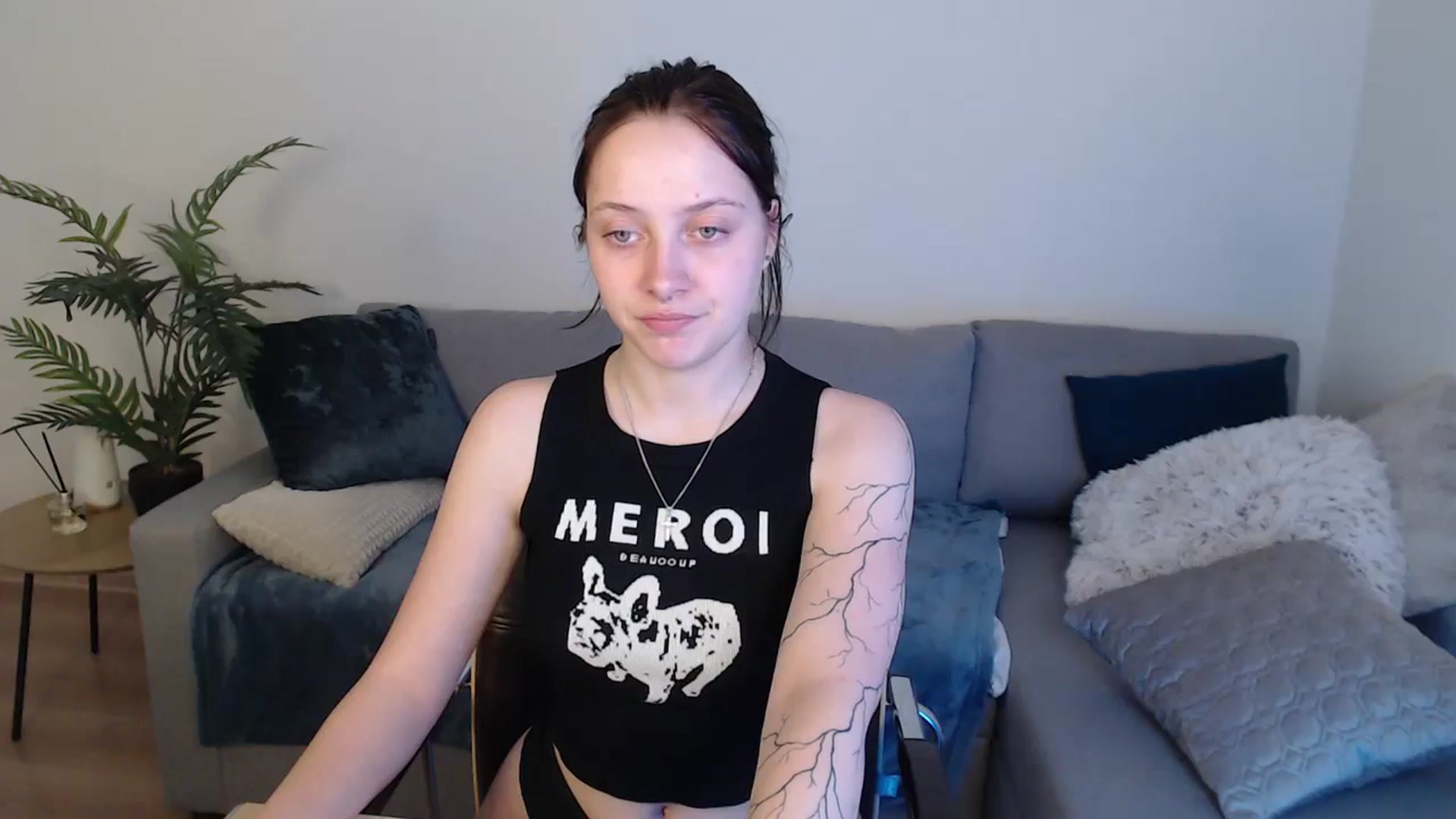 Gallery image thumbnail from SerenaSantos's myfreecams stream on, 05/17/2024, 13:32 image 19 of 20