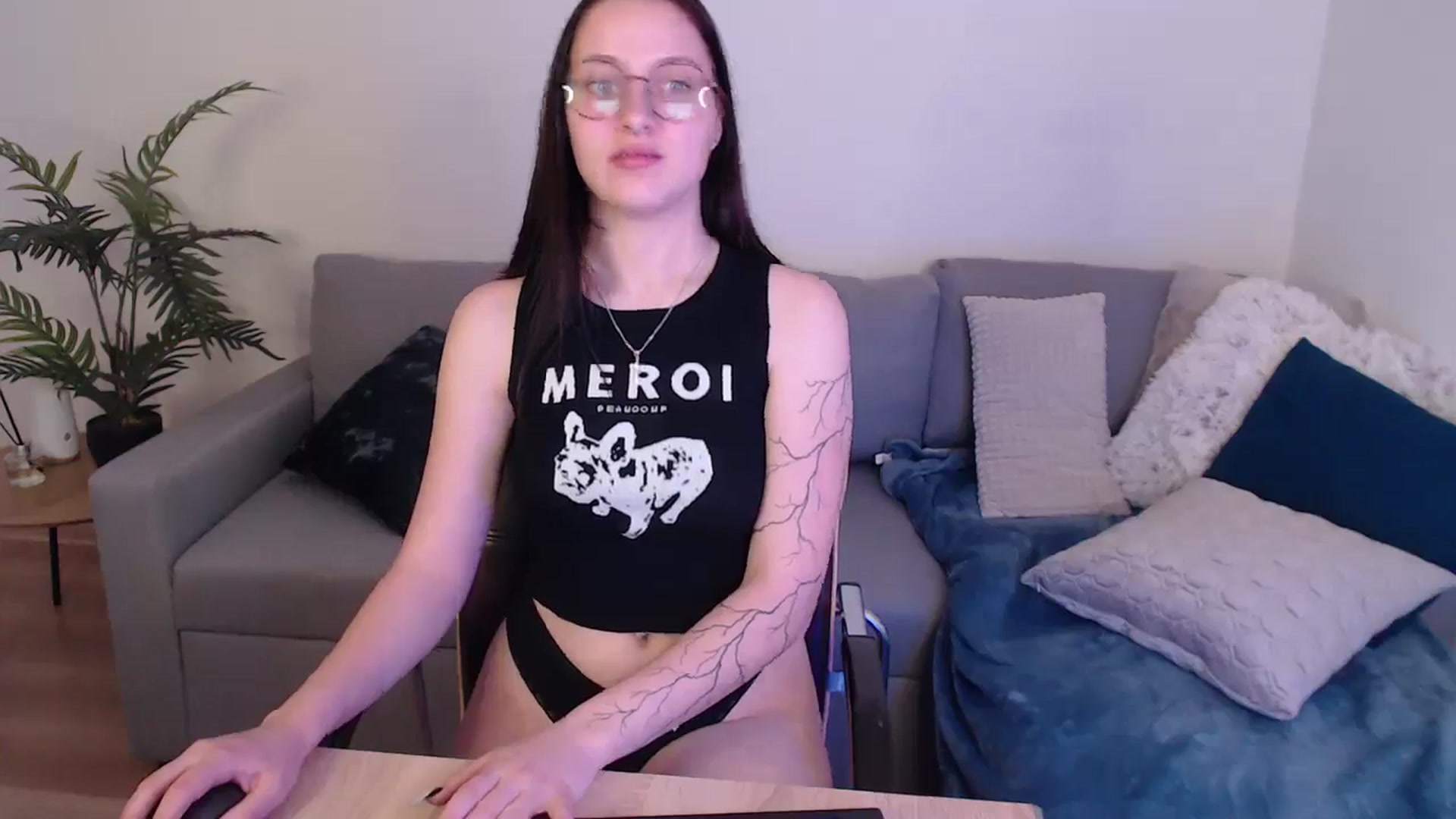 Gallery image thumbnail from SerenaSantos's myfreecams stream on, 05/19/2024, 12:26 image 6 of 20