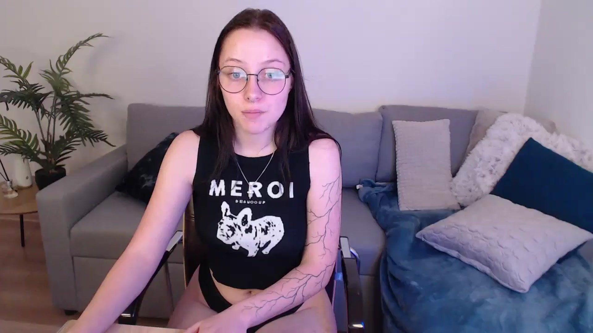 Gallery image thumbnail from SerenaSantos's myfreecams stream on, 05/19/2024, 13:26 image 2 of 20