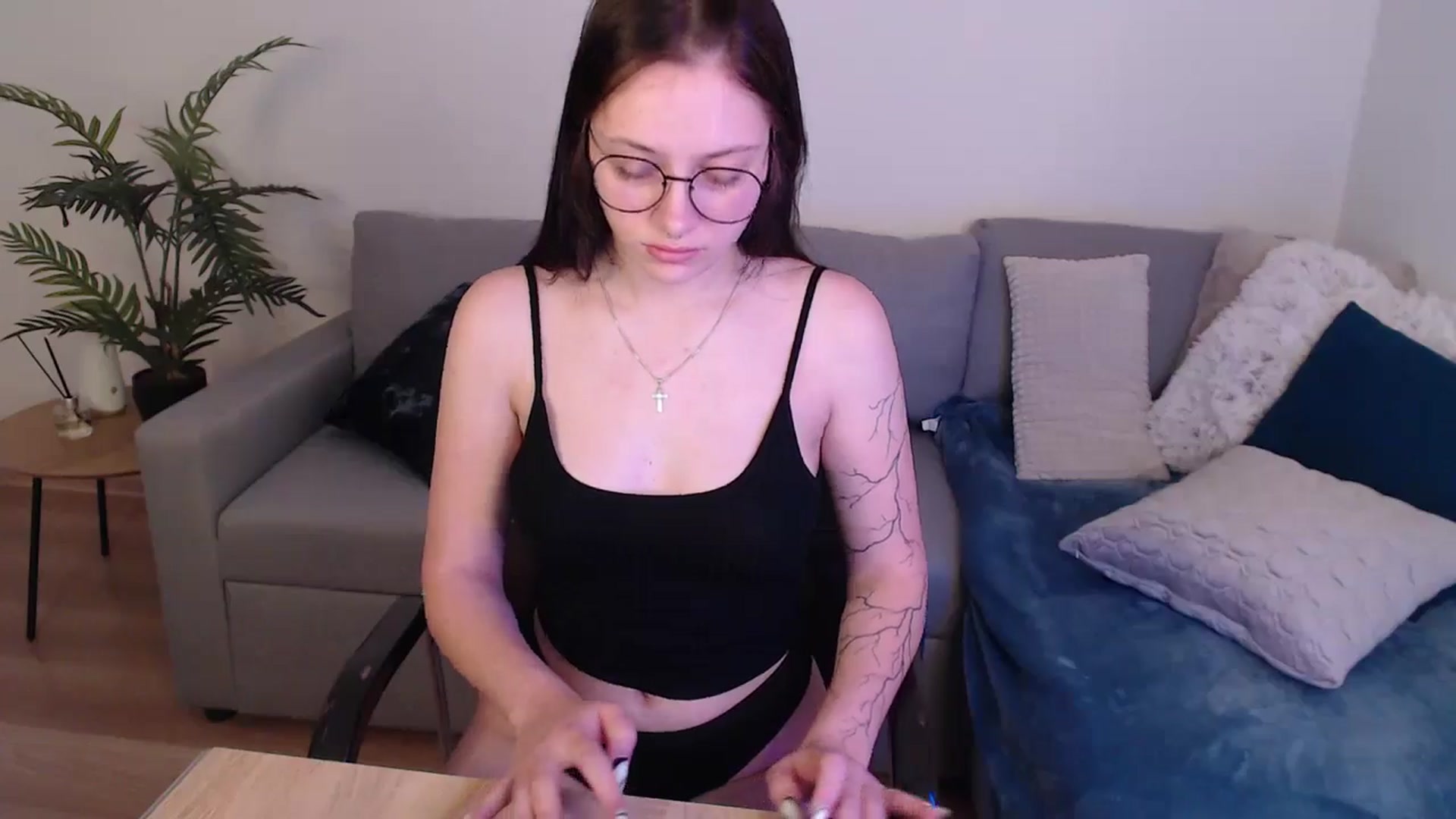 Gallery image thumbnail from SerenaSantos's myfreecams stream on, 05/21/2024, 10:36 image 18 of 20