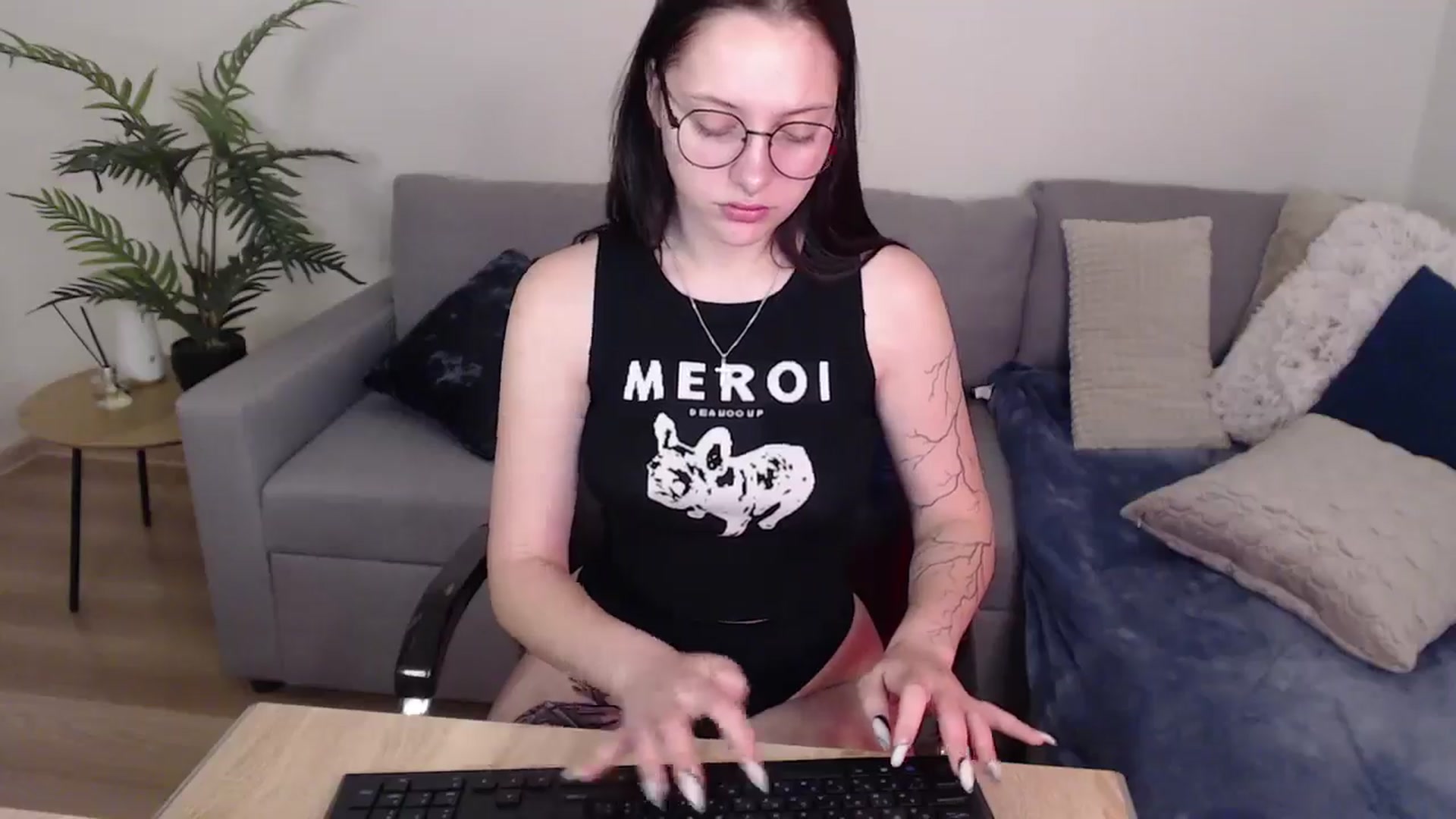 Gallery image thumbnail from SerenaSantos's myfreecams stream on, 05/24/2024, 09:19 image 7 of 20