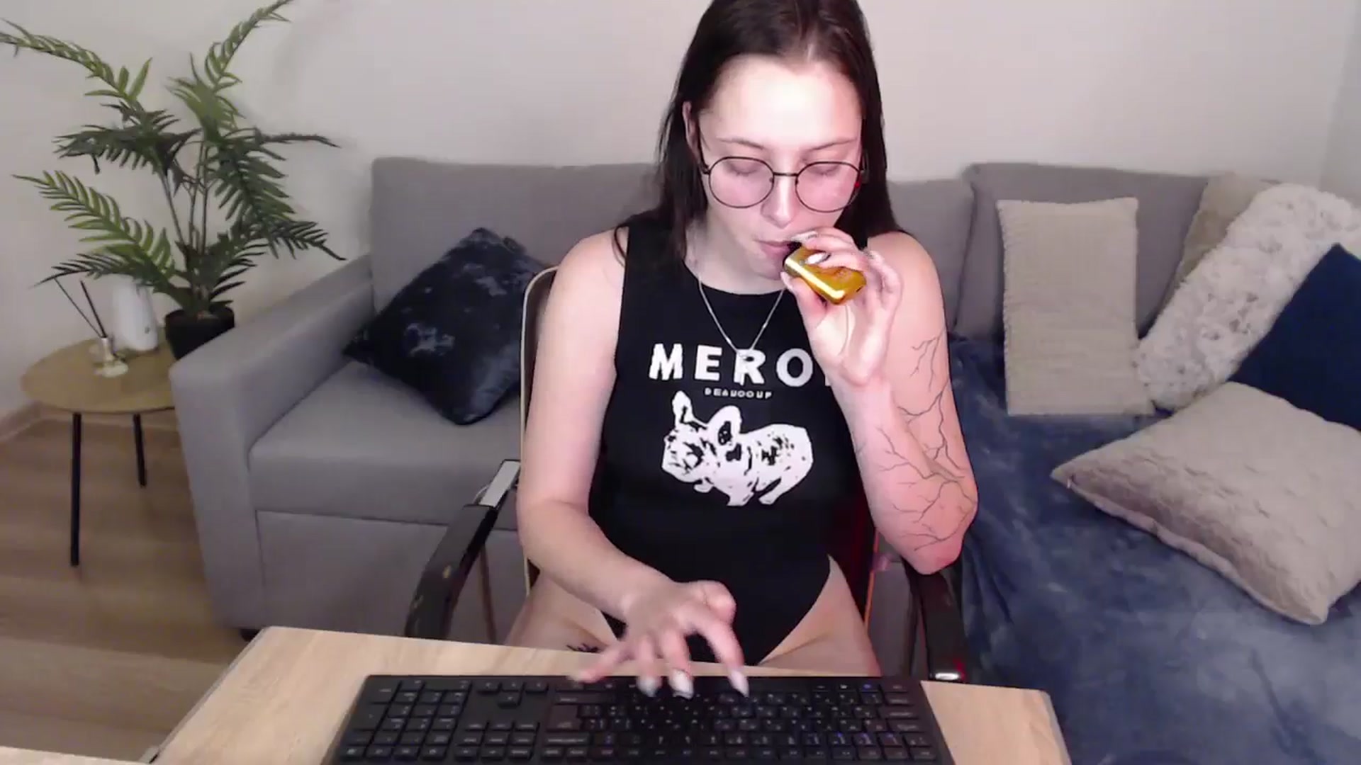 Gallery image thumbnail from SerenaSantos's myfreecams stream on, 05/24/2024, 10:53 image 20 of 20