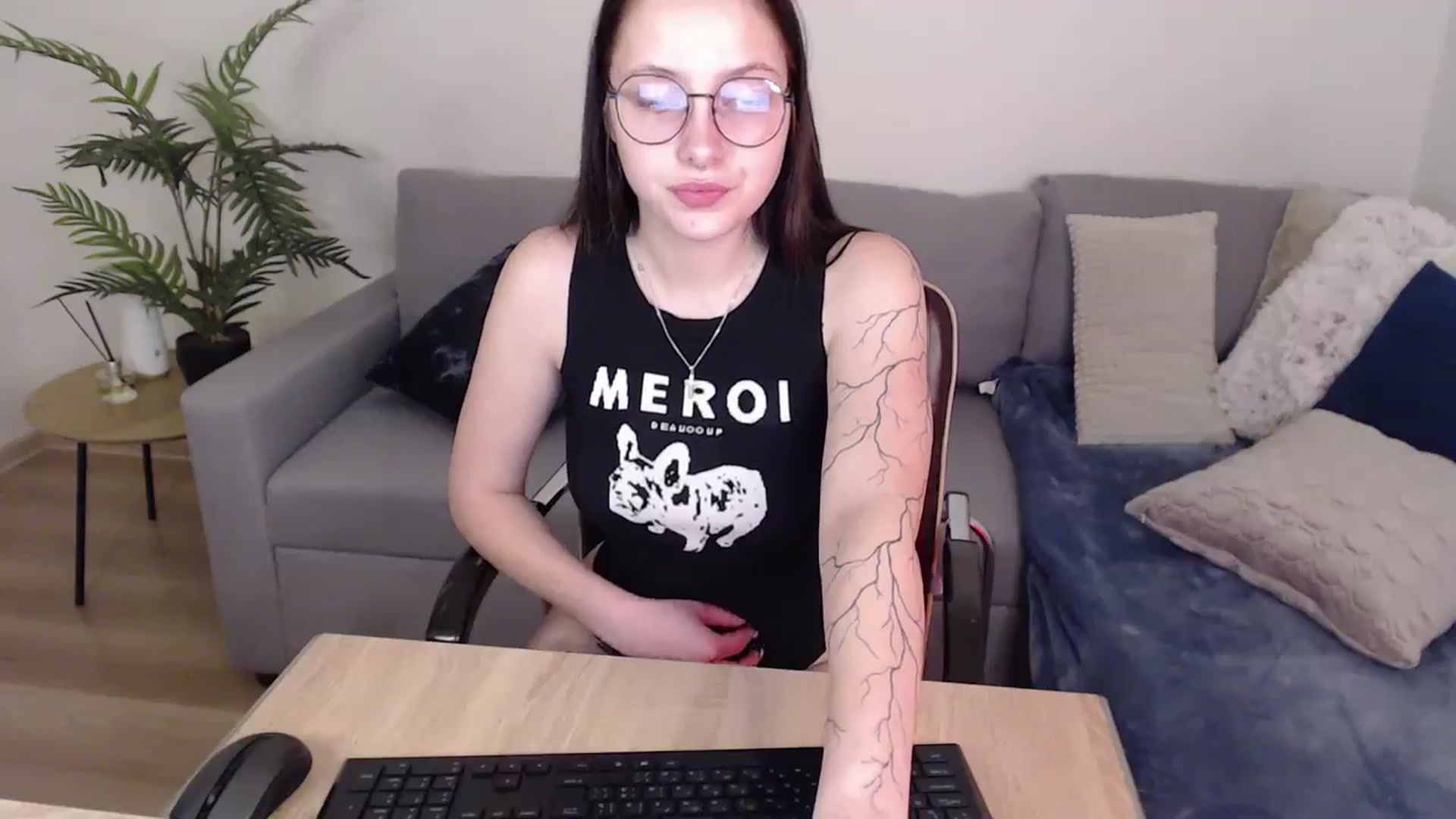 Gallery image thumbnail from SerenaSantos's myfreecams stream on, 05/24/2024, 11:38 image 11 of 20