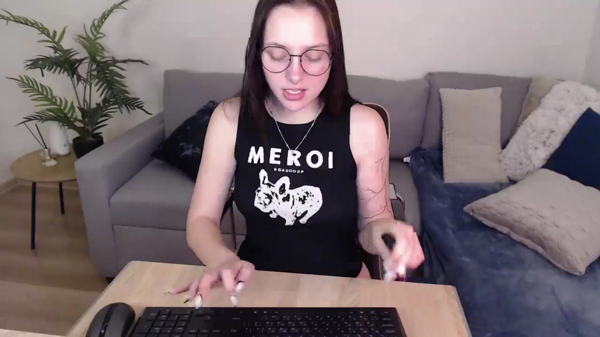 Gallery image thumbnail from SerenaSantos's myfreecams stream on, 05/24/2024, 11:38 image 13 of 20
