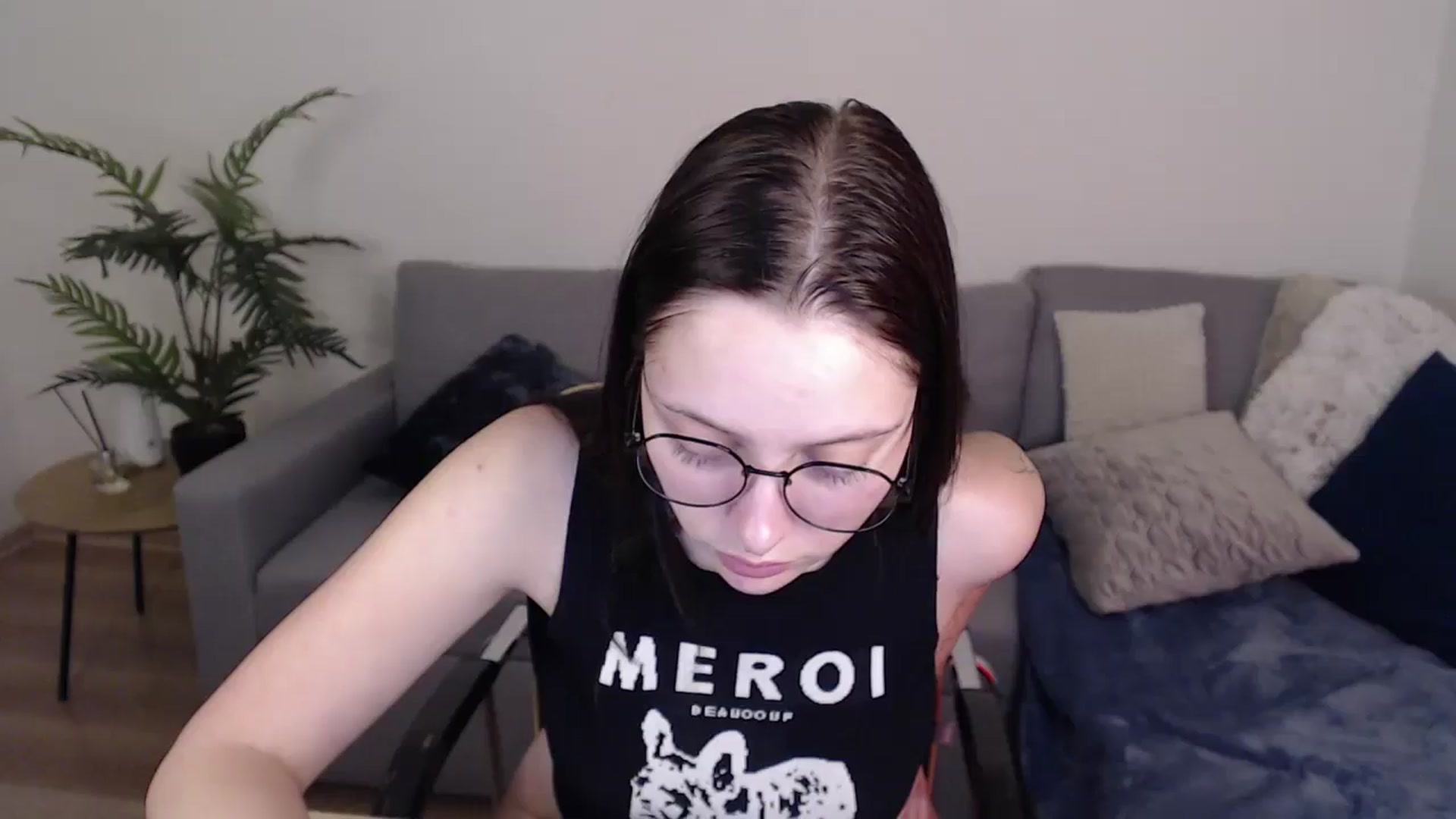 Gallery image thumbnail from SerenaSantos's myfreecams stream on, 05/24/2024, 12:17 image 1 of 20