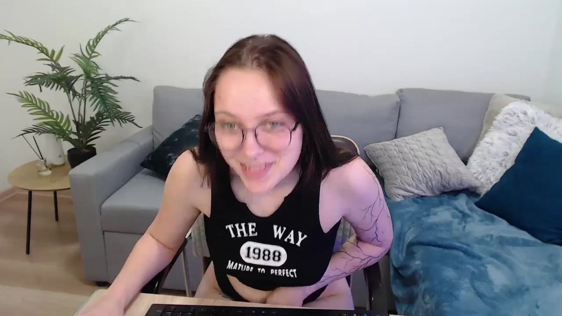 Gallery image thumbnail from SerenaSantos's myfreecams stream on, 05/31/2024, 13:16 image 3 of 20