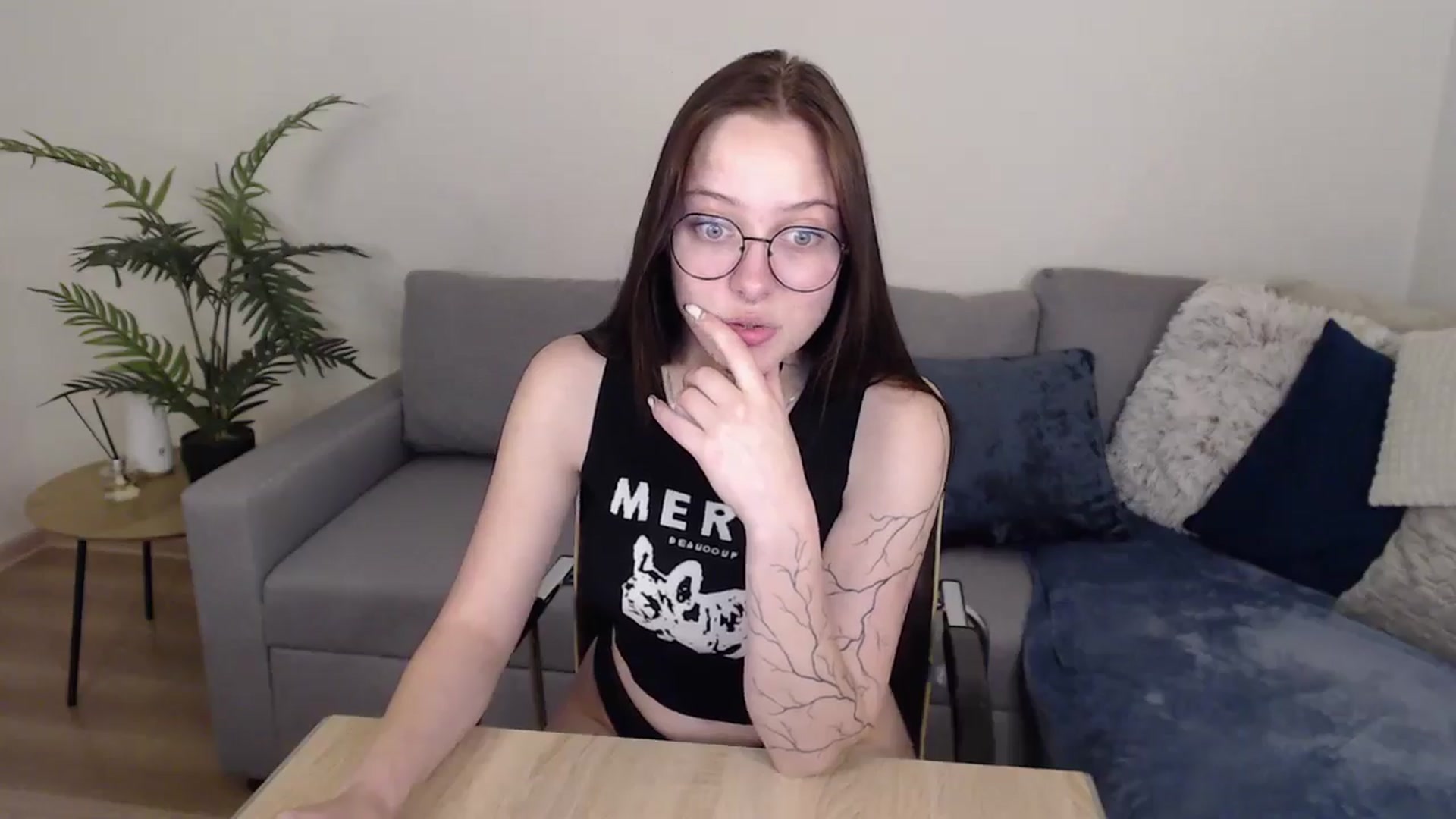 Gallery image thumbnail from SerenaSantos's myfreecams stream on, 06/04/2024, 08:43 image 20 of 20