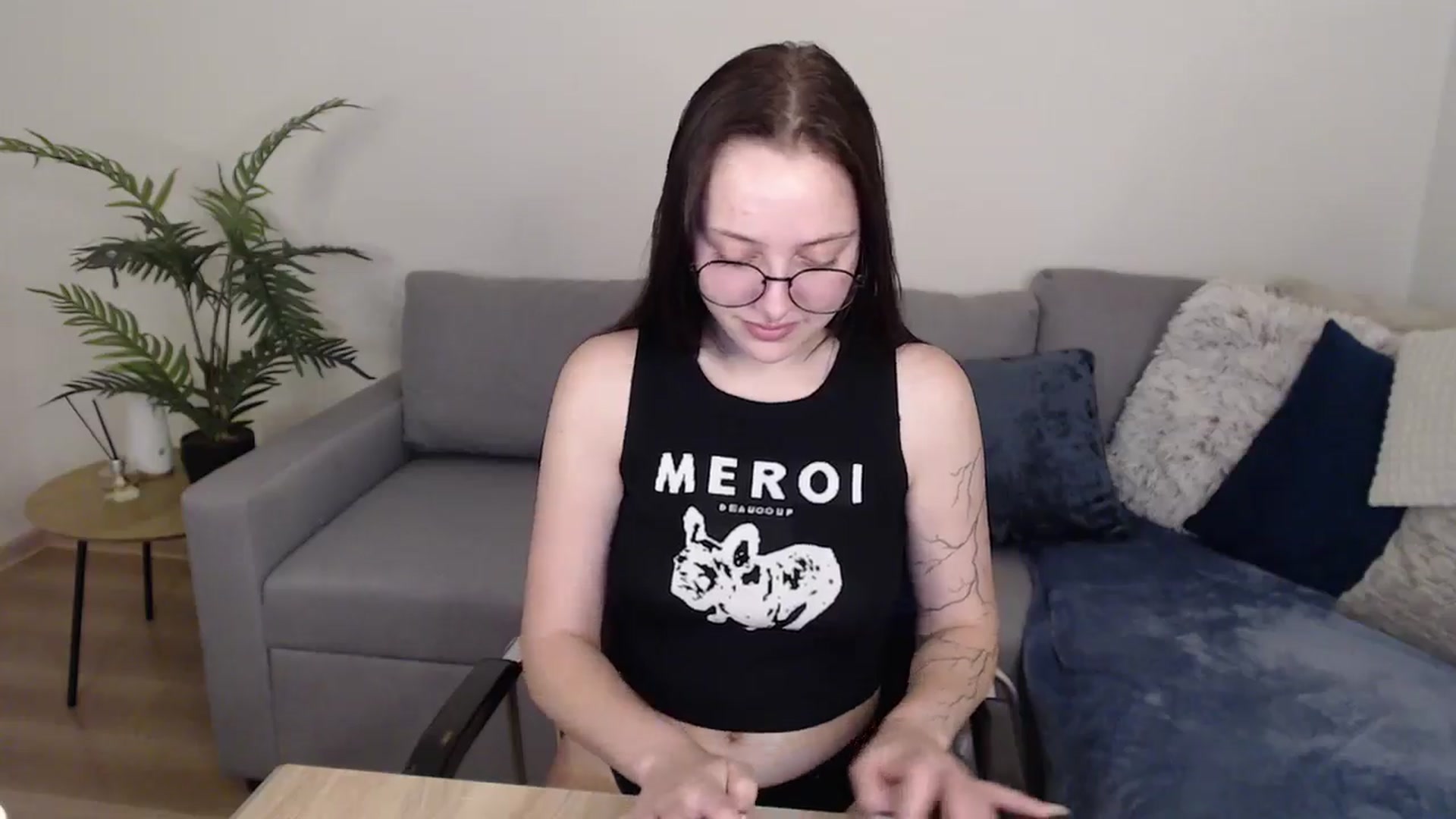 Gallery image thumbnail from SerenaSantos's myfreecams stream on, 06/04/2024, 11:00 image 19 of 20