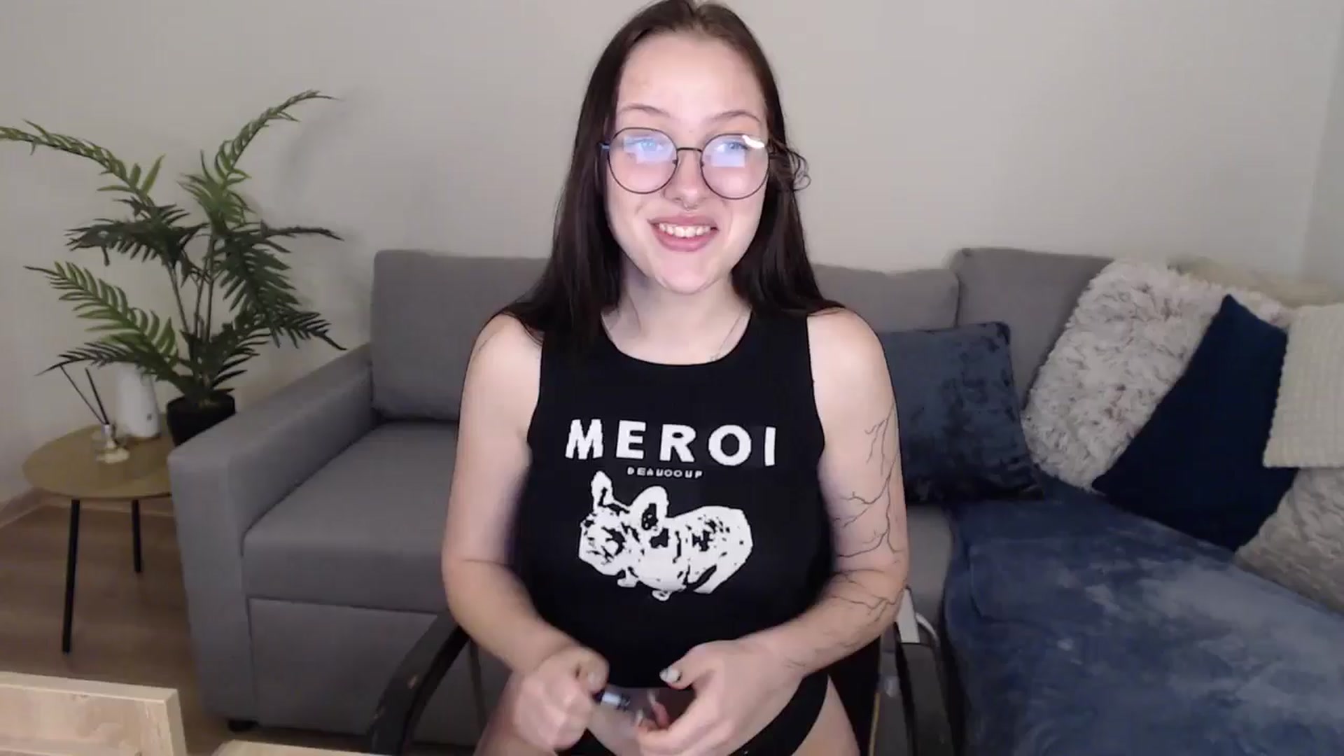 Gallery image thumbnail from SerenaSantos's myfreecams stream on, 06/04/2024, 11:00 image 3 of 20