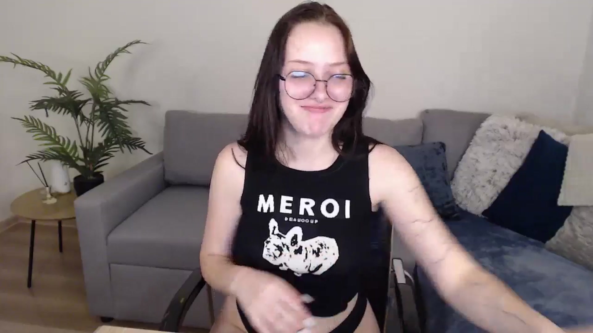 Gallery image thumbnail from SerenaSantos's myfreecams stream on, 06/04/2024, 11:00 image 6 of 20