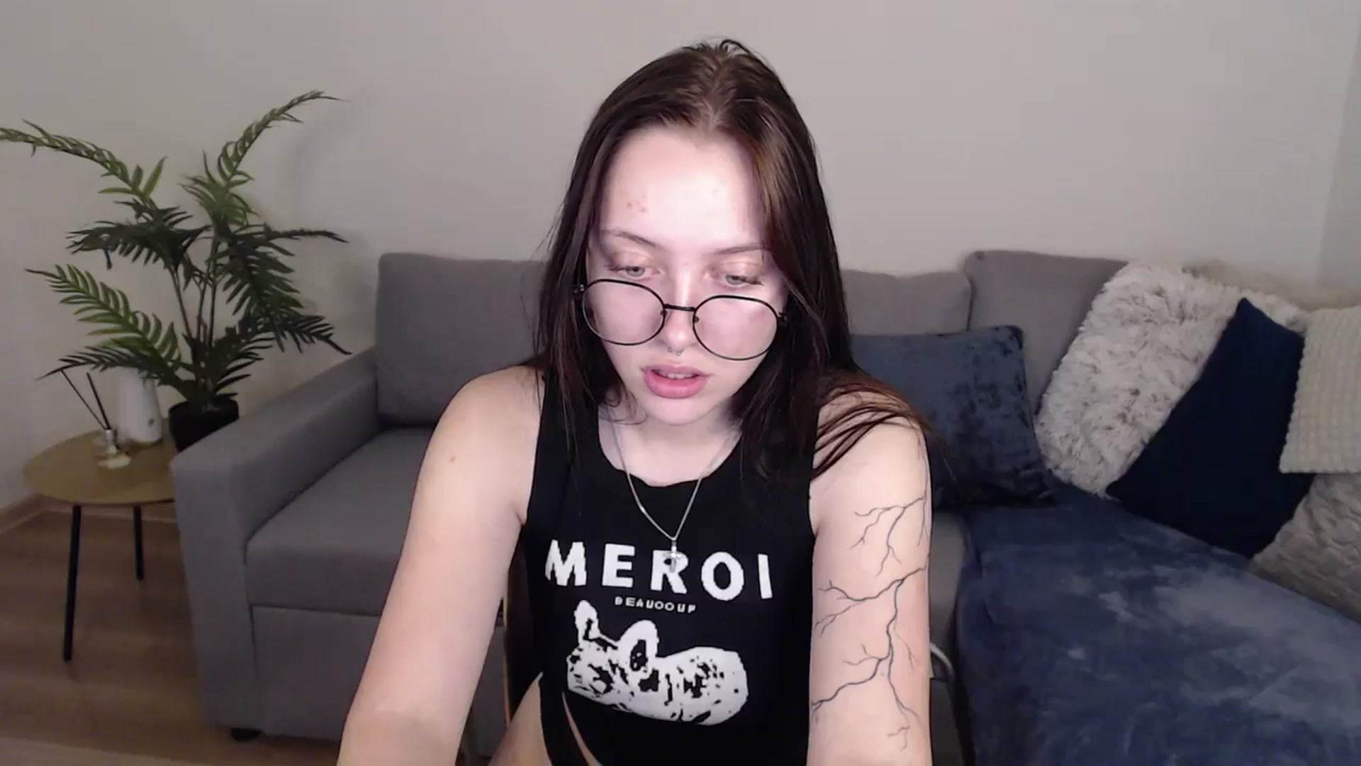 Gallery image thumbnail from SerenaSantos's myfreecams stream on, 06/04/2024, 13:49 image 2 of 20