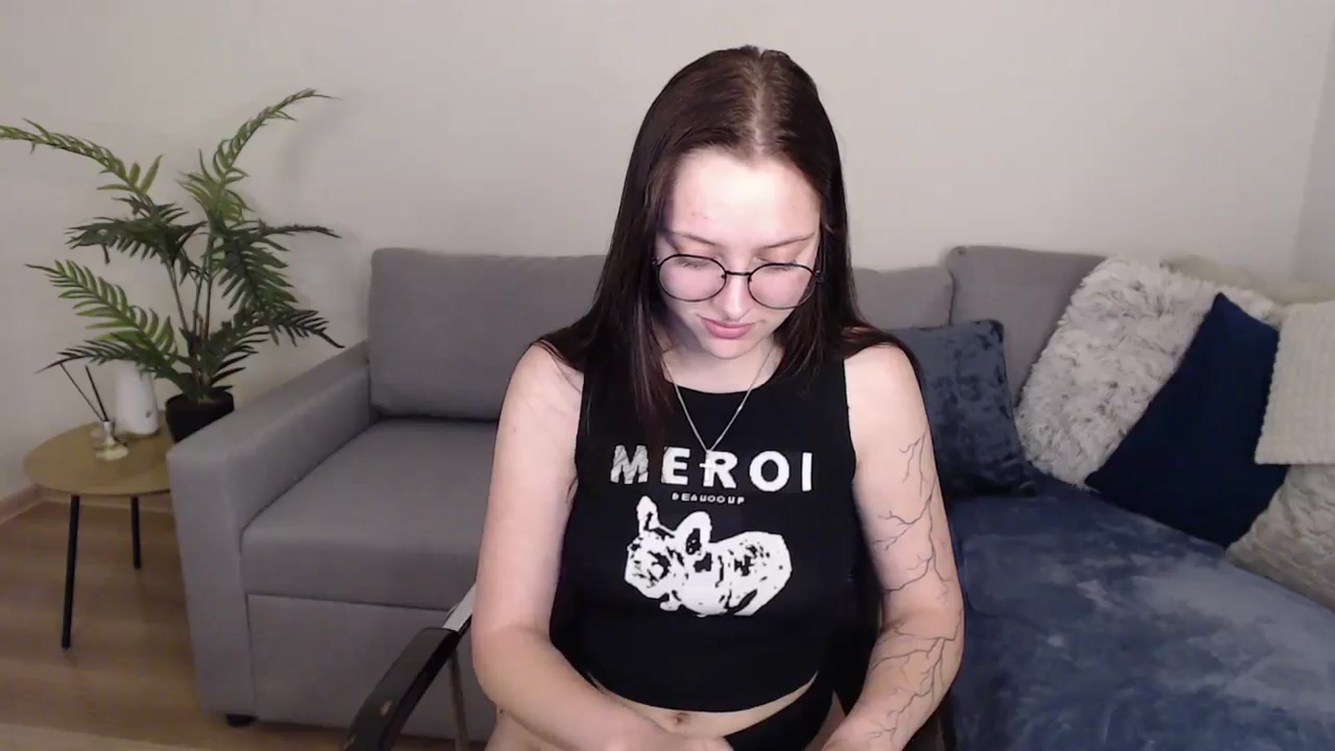 Gallery image thumbnail from SerenaSantos's myfreecams stream on, 06/04/2024, 13:49 image 13 of 20