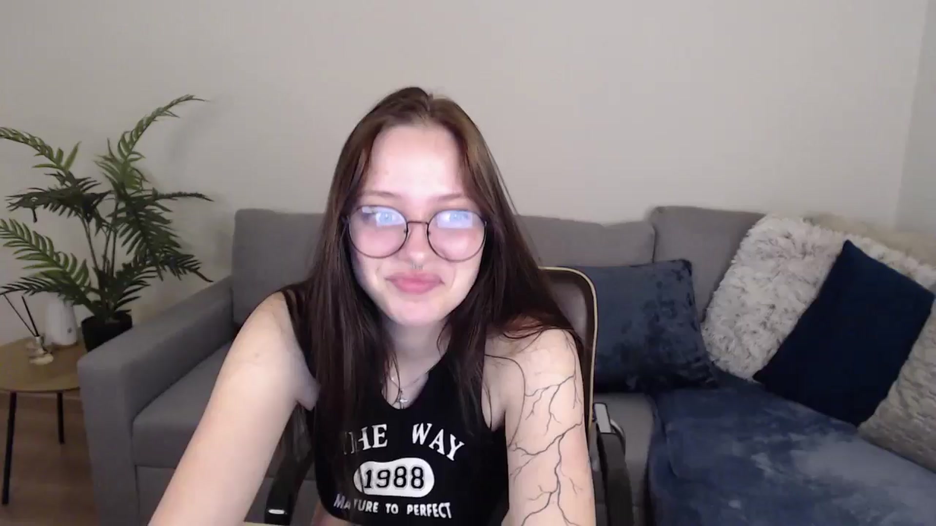Gallery image thumbnail from SerenaSantos's myfreecams stream on, 06/05/2024, 09:54 image 4 of 20