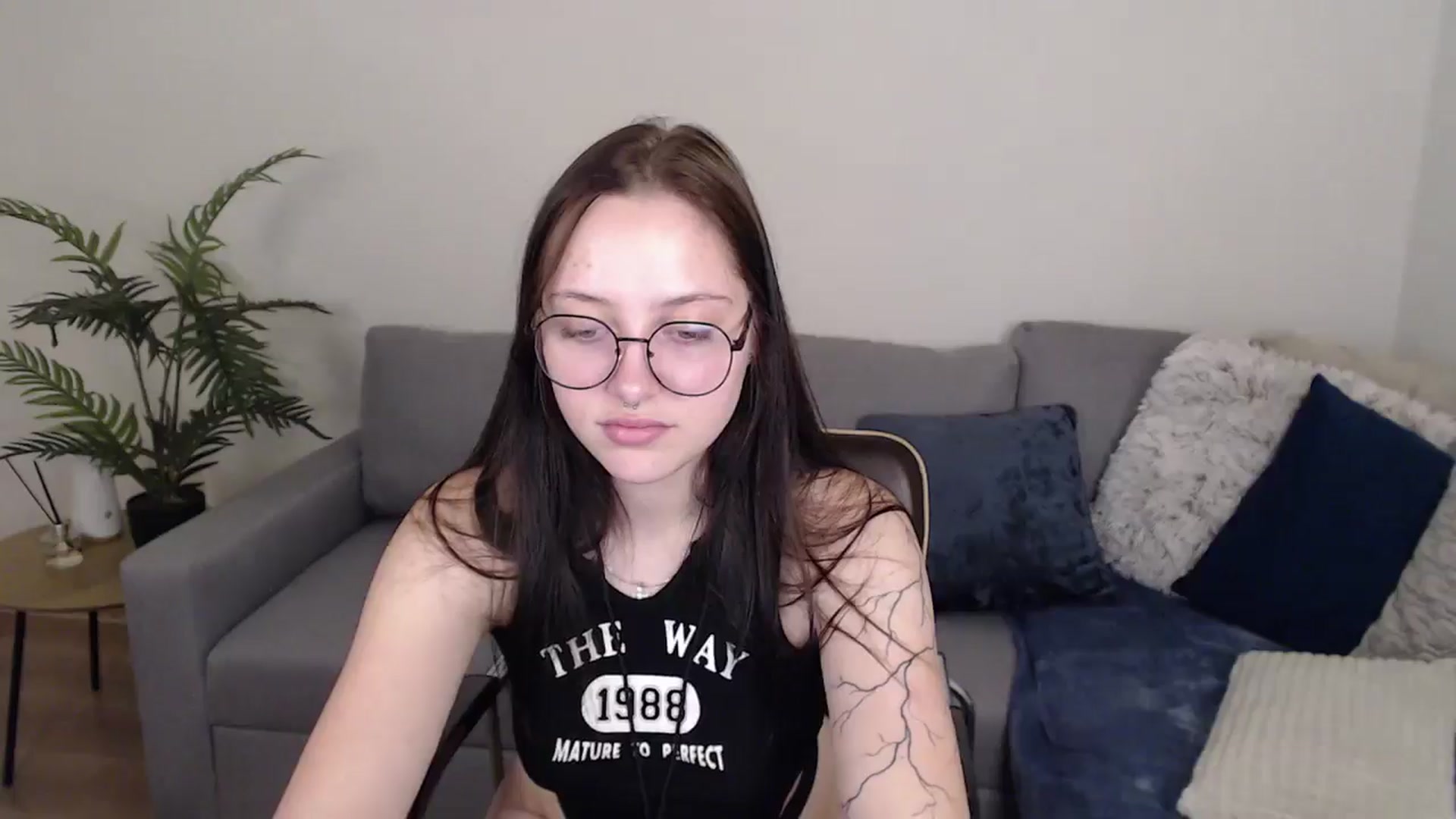 Gallery image thumbnail from SerenaSantos's myfreecams stream on, 06/05/2024, 09:54 image 19 of 20