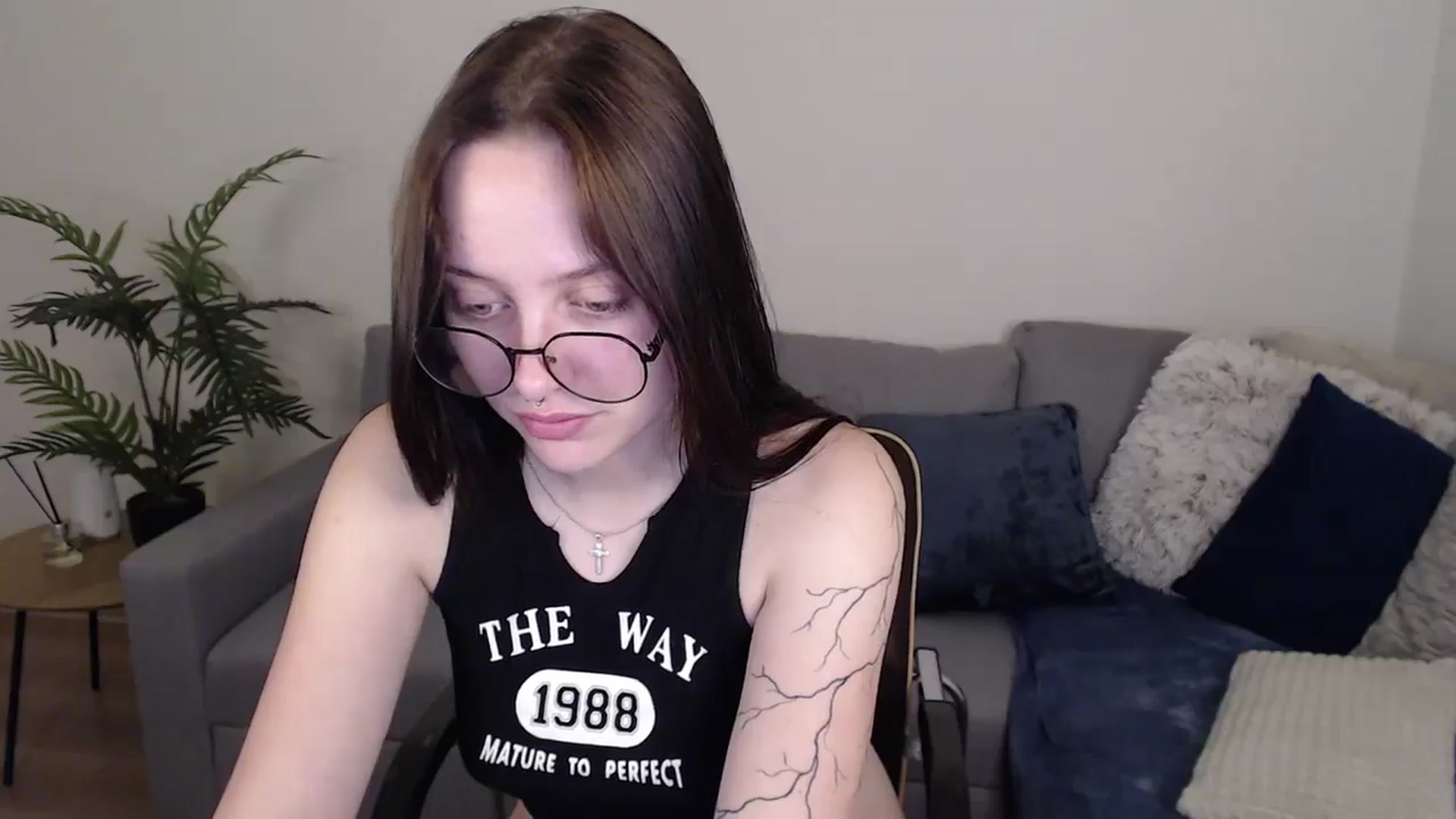 Gallery image thumbnail from SerenaSantos's myfreecams stream on, 06/05/2024, 11:17 image 18 of 20
