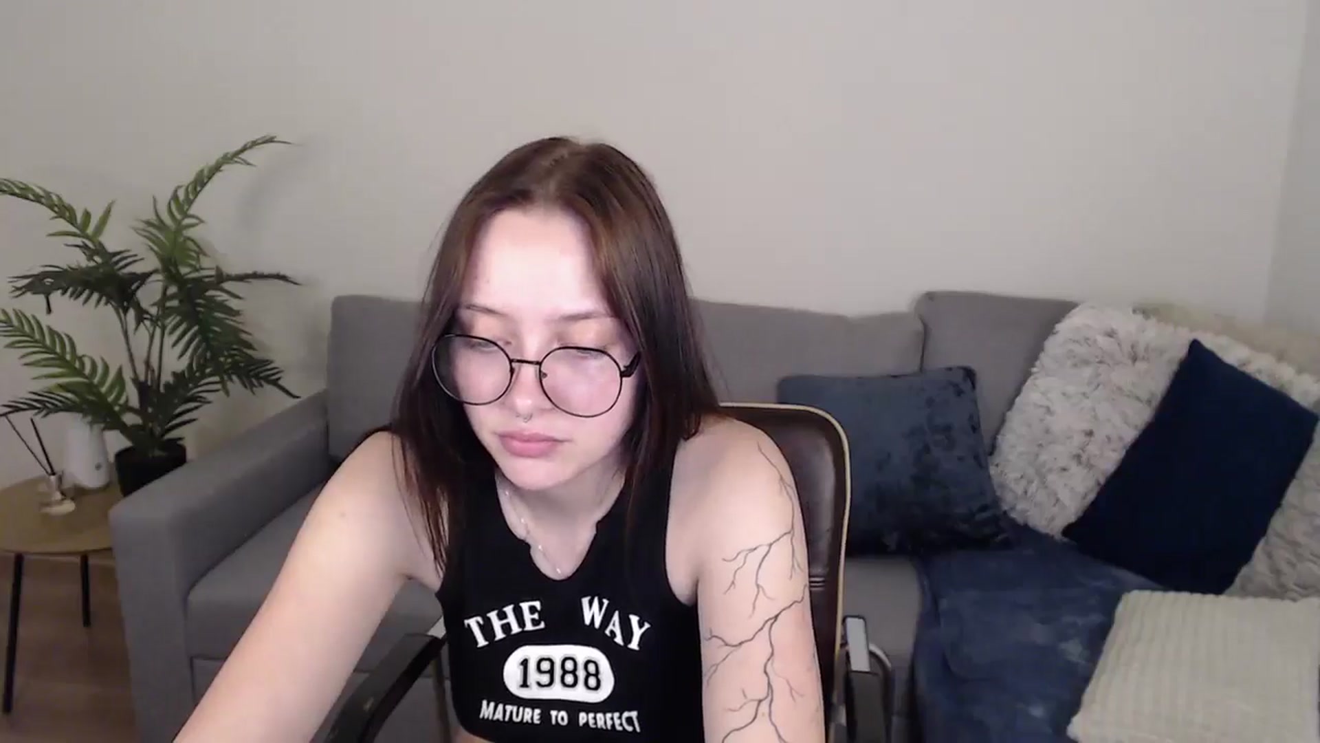 Gallery image thumbnail from SerenaSantos's myfreecams stream on, 06/05/2024, 11:32 image 4 of 20