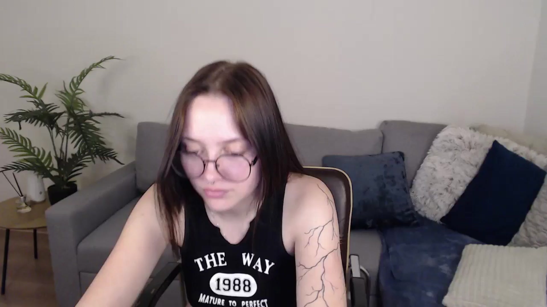Gallery image thumbnail from SerenaSantos's myfreecams stream on, 06/05/2024, 11:32 image 5 of 20