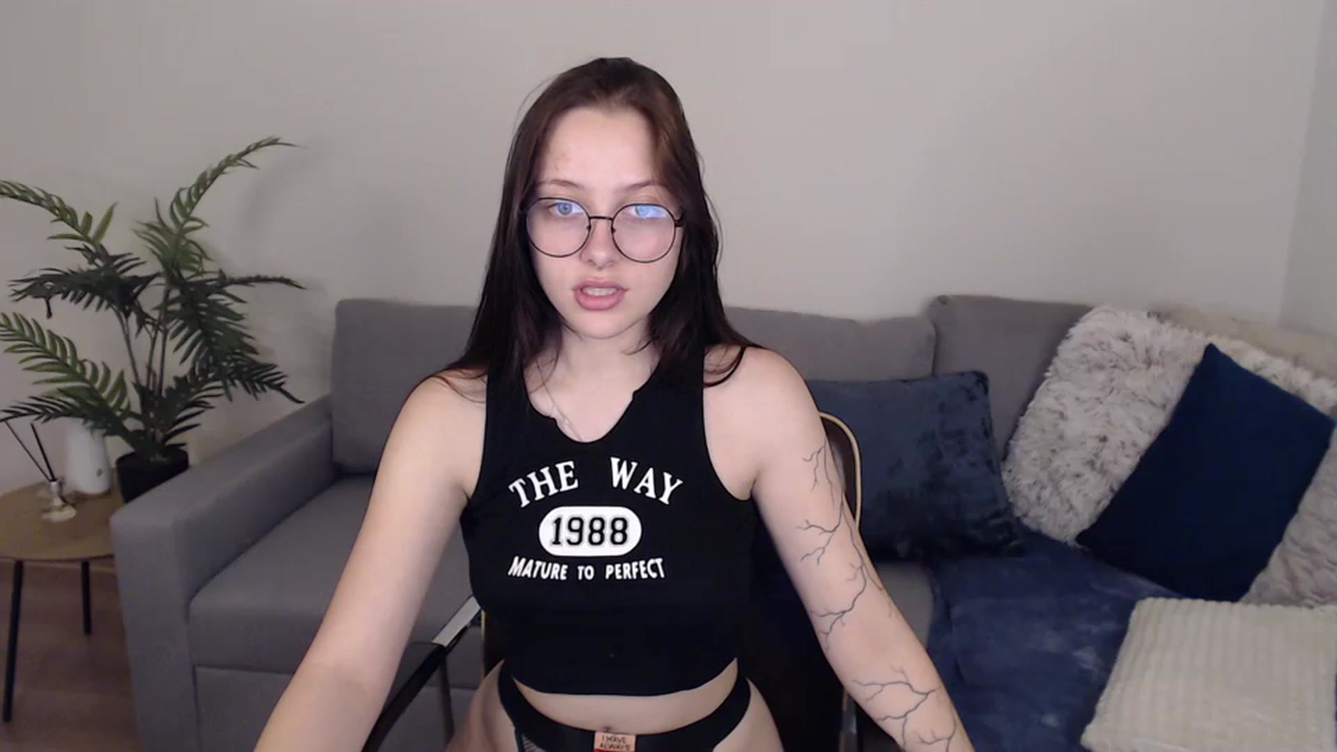 Gallery image thumbnail from SerenaSantos's myfreecams stream on, 06/05/2024, 12:26 image 6 of 20