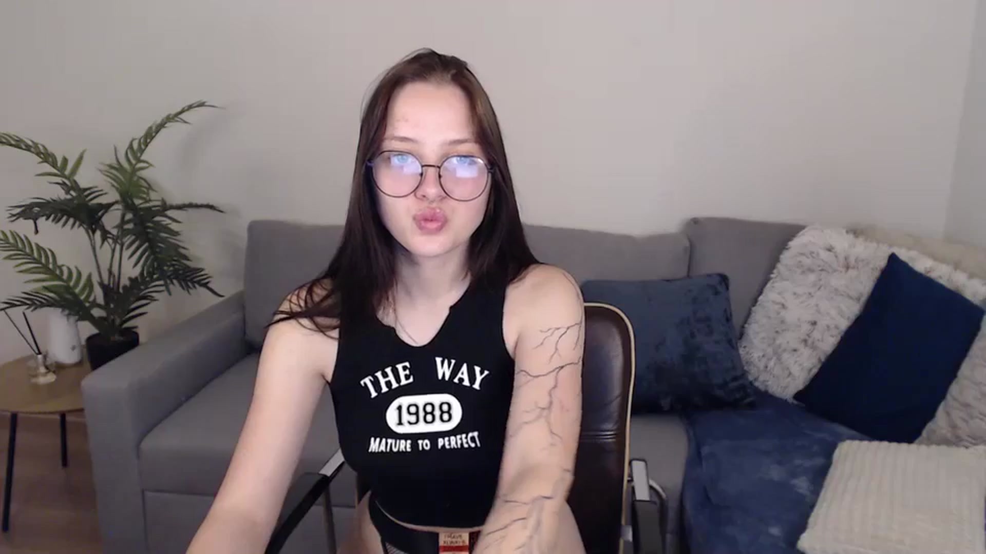 Gallery image thumbnail from SerenaSantos's myfreecams stream on, 06/05/2024, 12:26 image 4 of 20