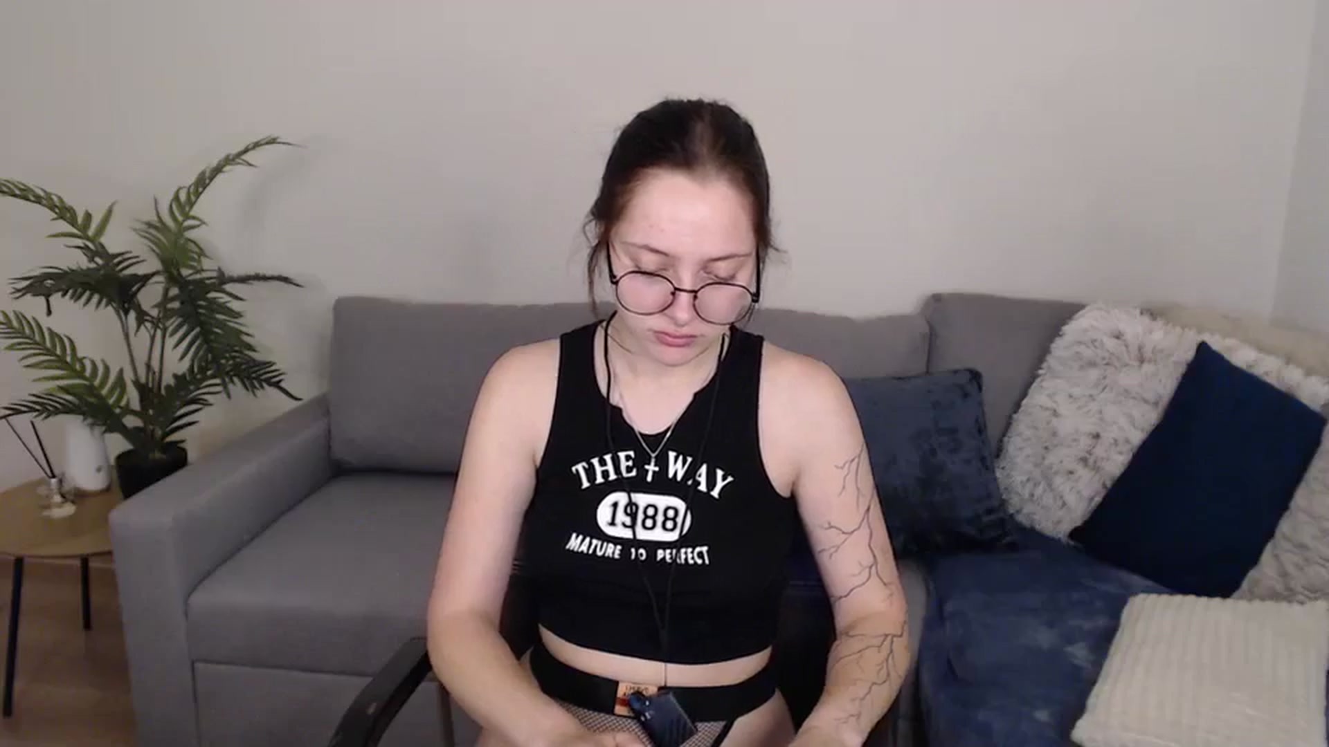 Gallery image thumbnail from SerenaSantos's myfreecams stream on, 06/05/2024, 12:26 image 16 of 20