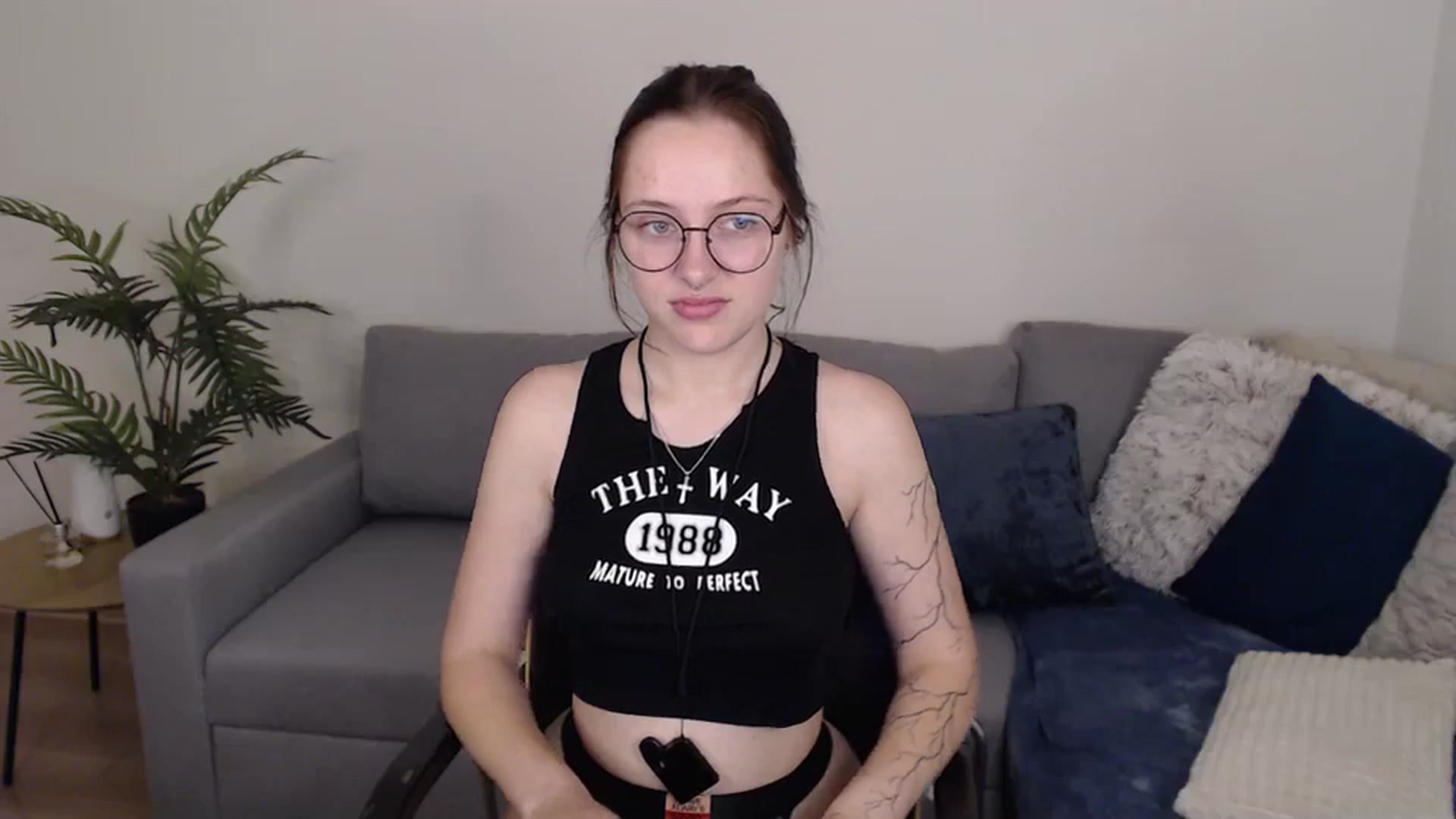 Gallery image thumbnail from SerenaSantos's myfreecams stream on, 06/05/2024, 12:26 image 17 of 20