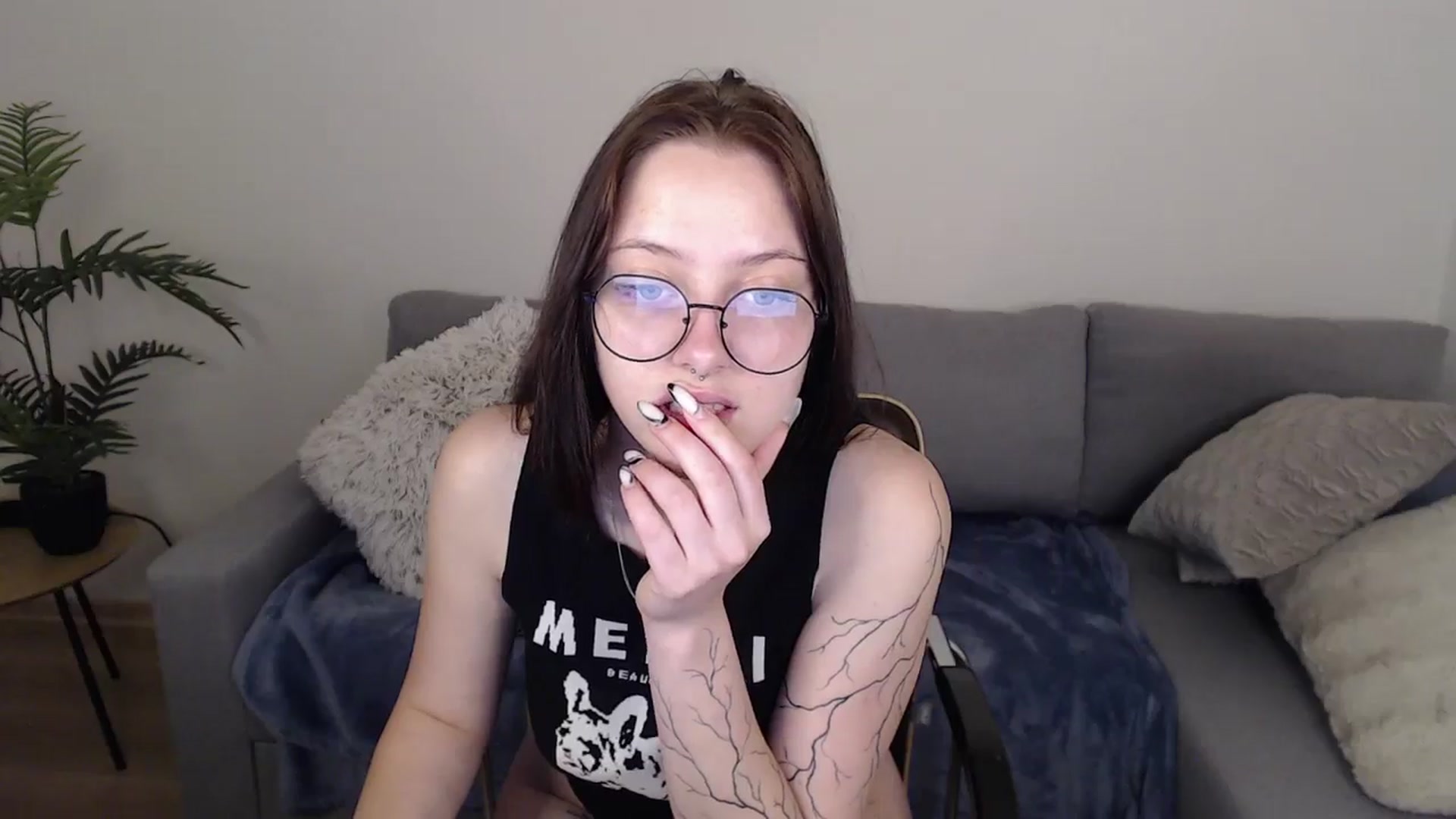 Gallery image thumbnail from SerenaSantos's myfreecams stream on, 06/09/2024, 09:00 image 10 of 20