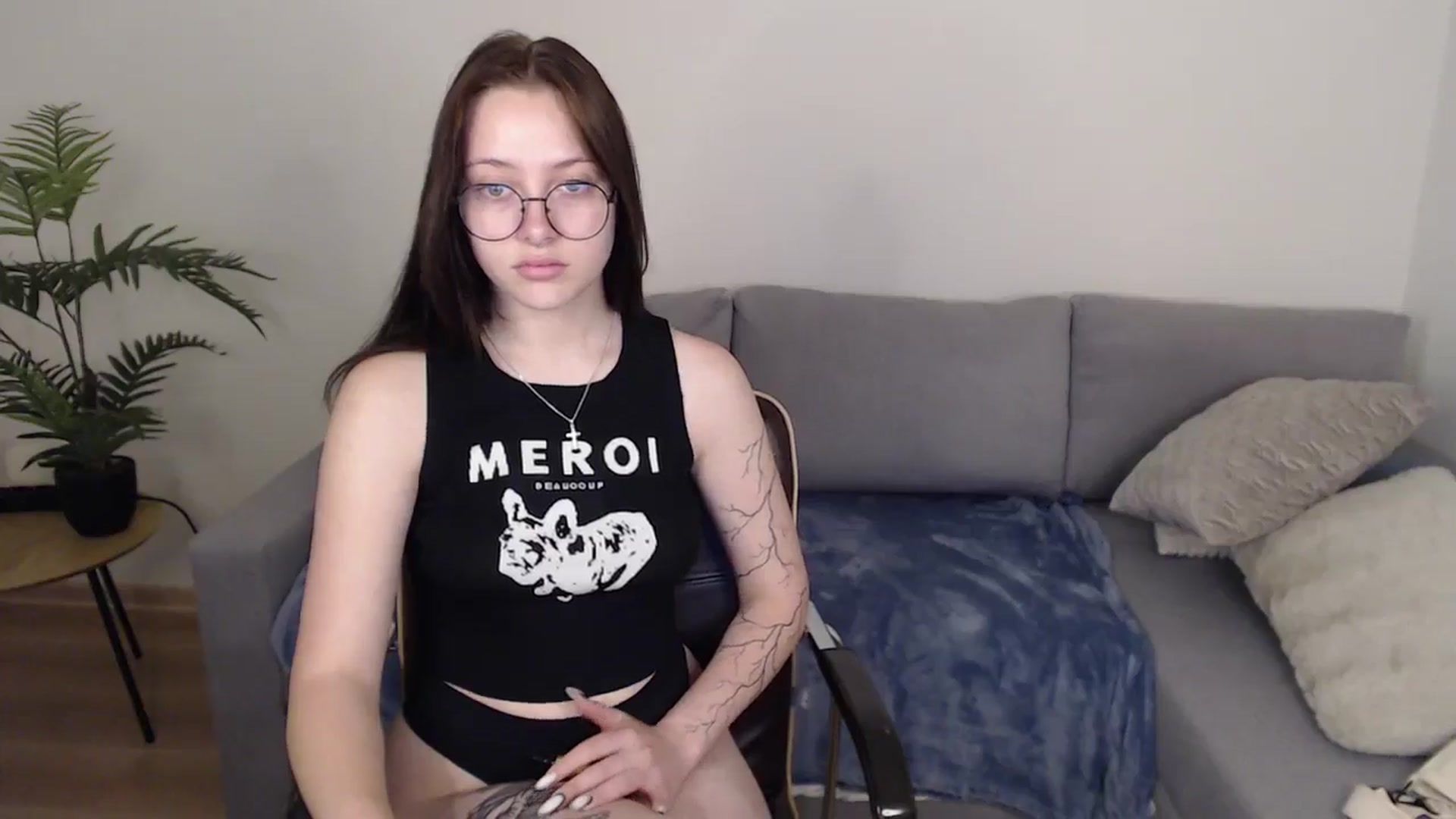 Gallery image thumbnail from SerenaSantos's myfreecams stream on, 06/09/2024, 10:06 image 9 of 20