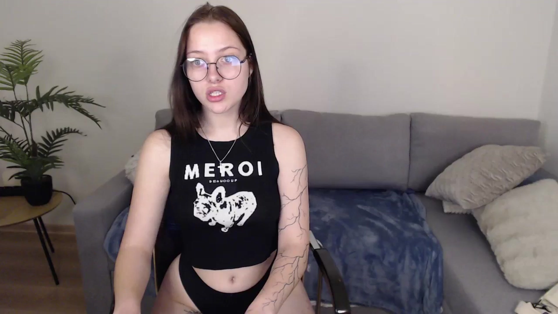 Gallery image thumbnail from SerenaSantos's myfreecams stream on, 06/09/2024, 10:06 image 13 of 20