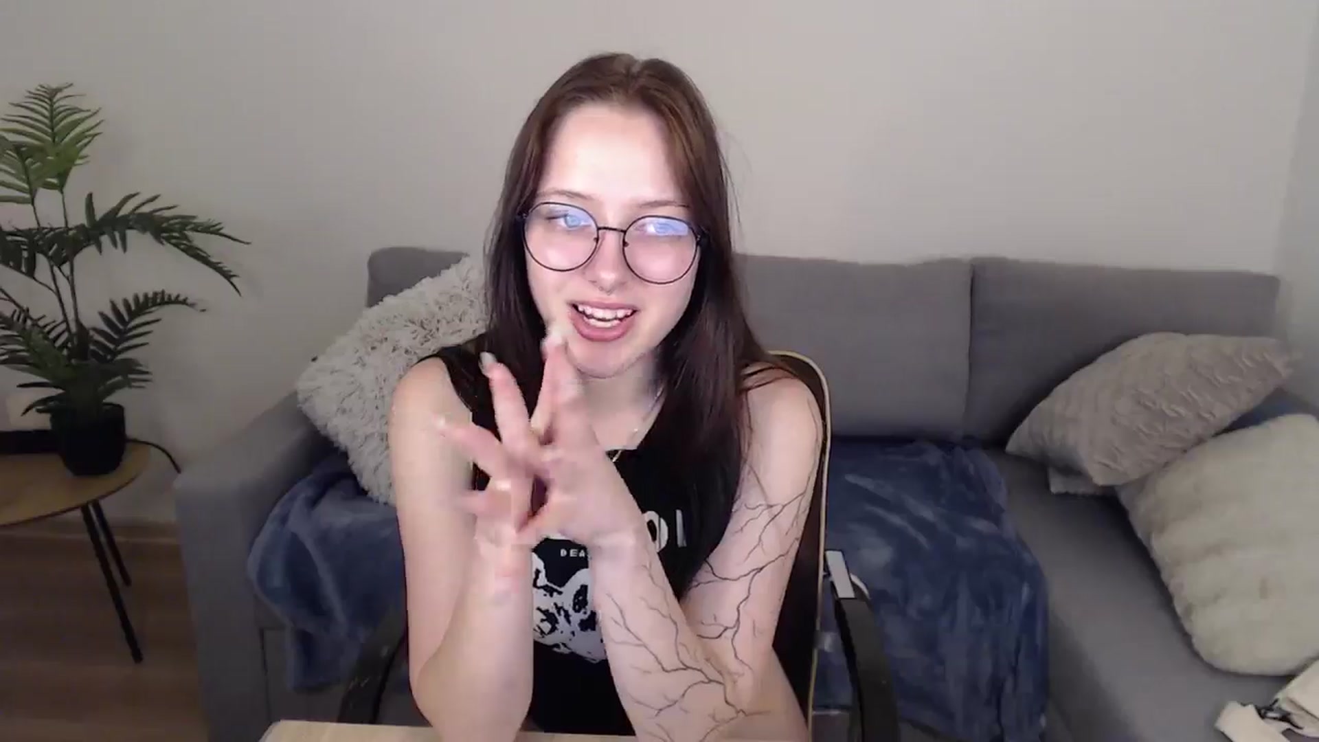 Gallery image thumbnail from SerenaSantos's myfreecams stream on, 06/09/2024, 10:54 image 19 of 20